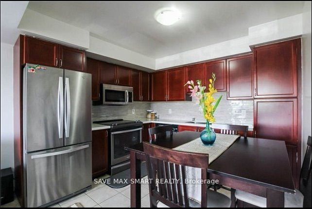 MLS #W12400537 image #6