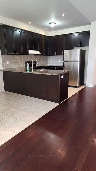 MLS #W12400559 image #4