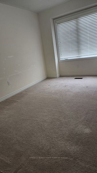 MLS #W12400559 image #9