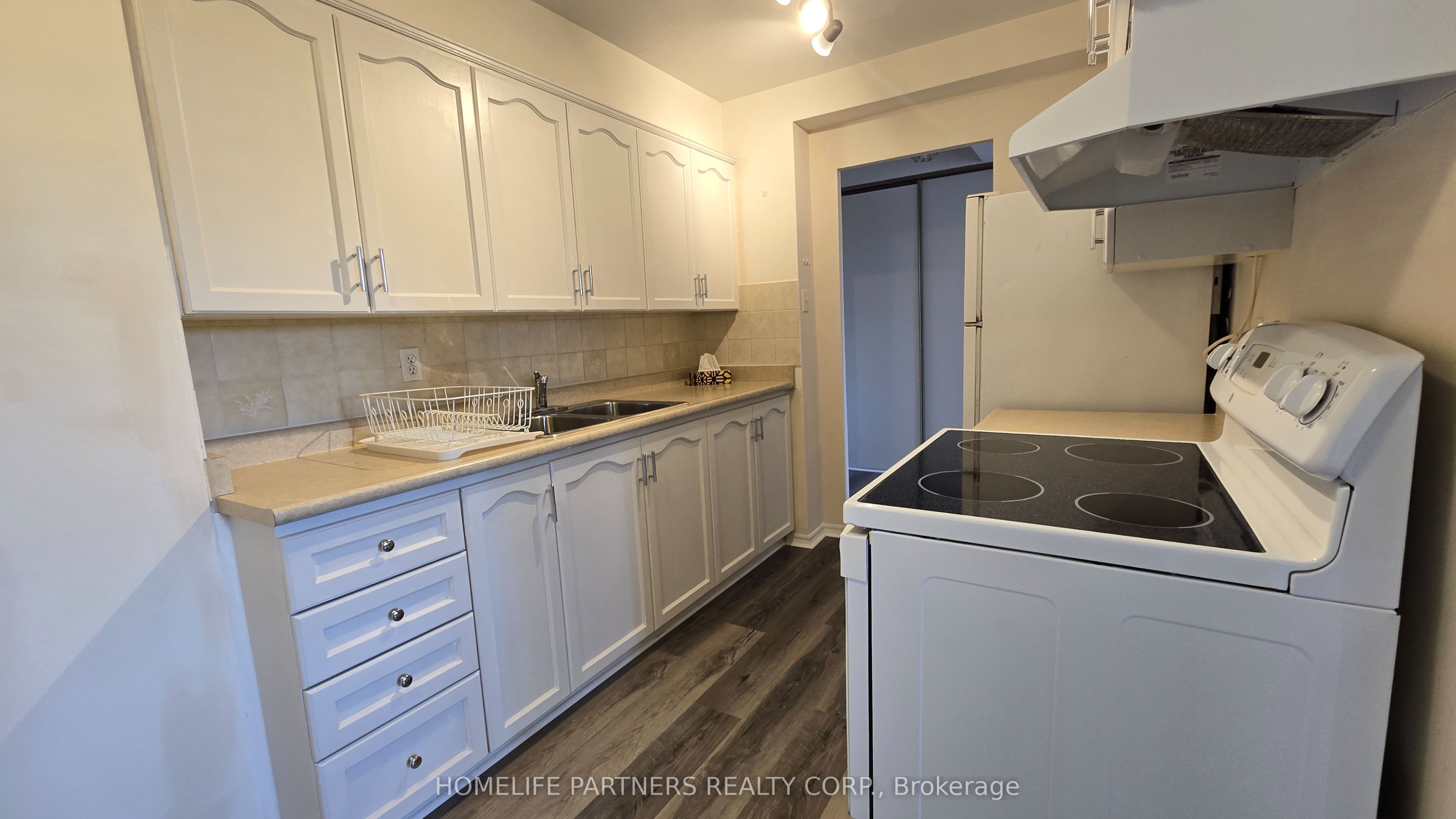 MLS #W12400662 image #3