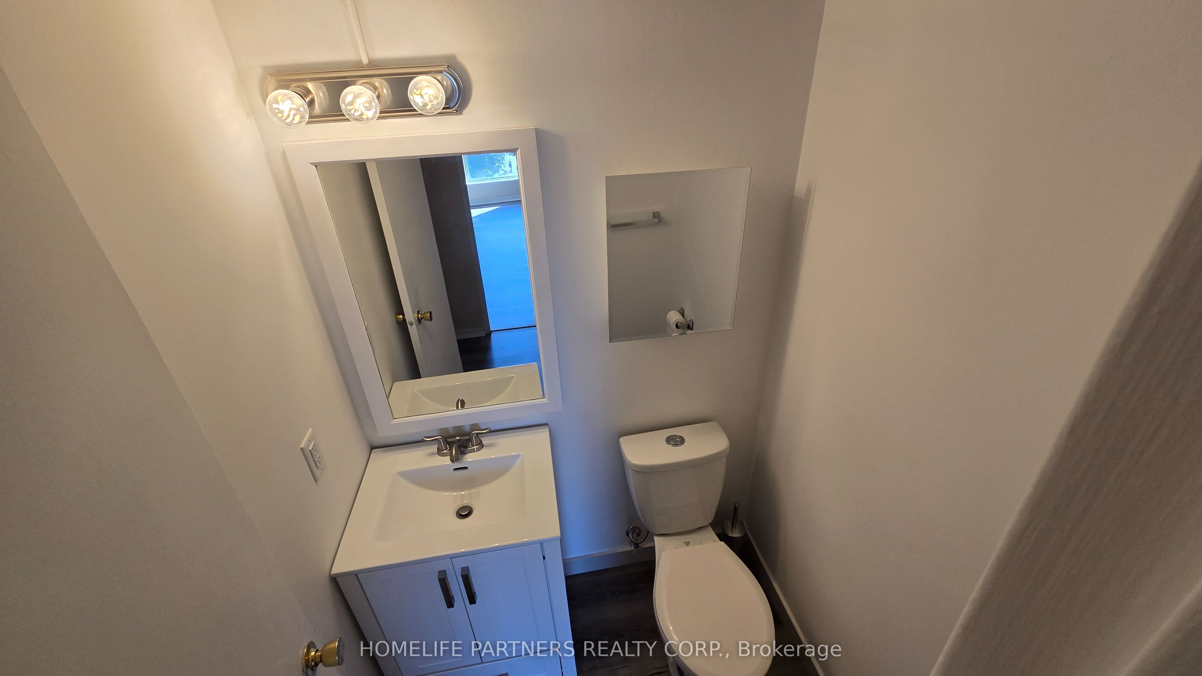 MLS #W12400662 image #9