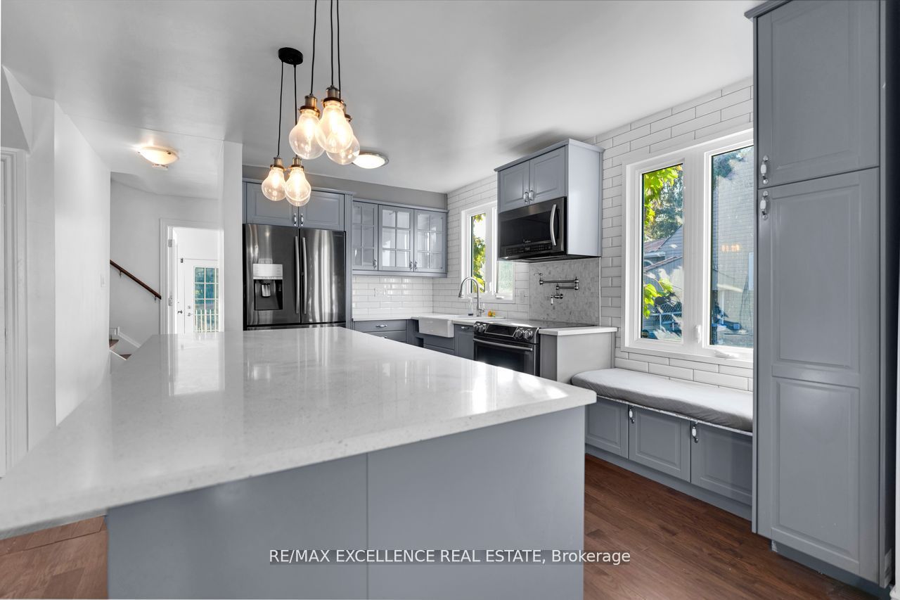 MLS #W12400665 image #10