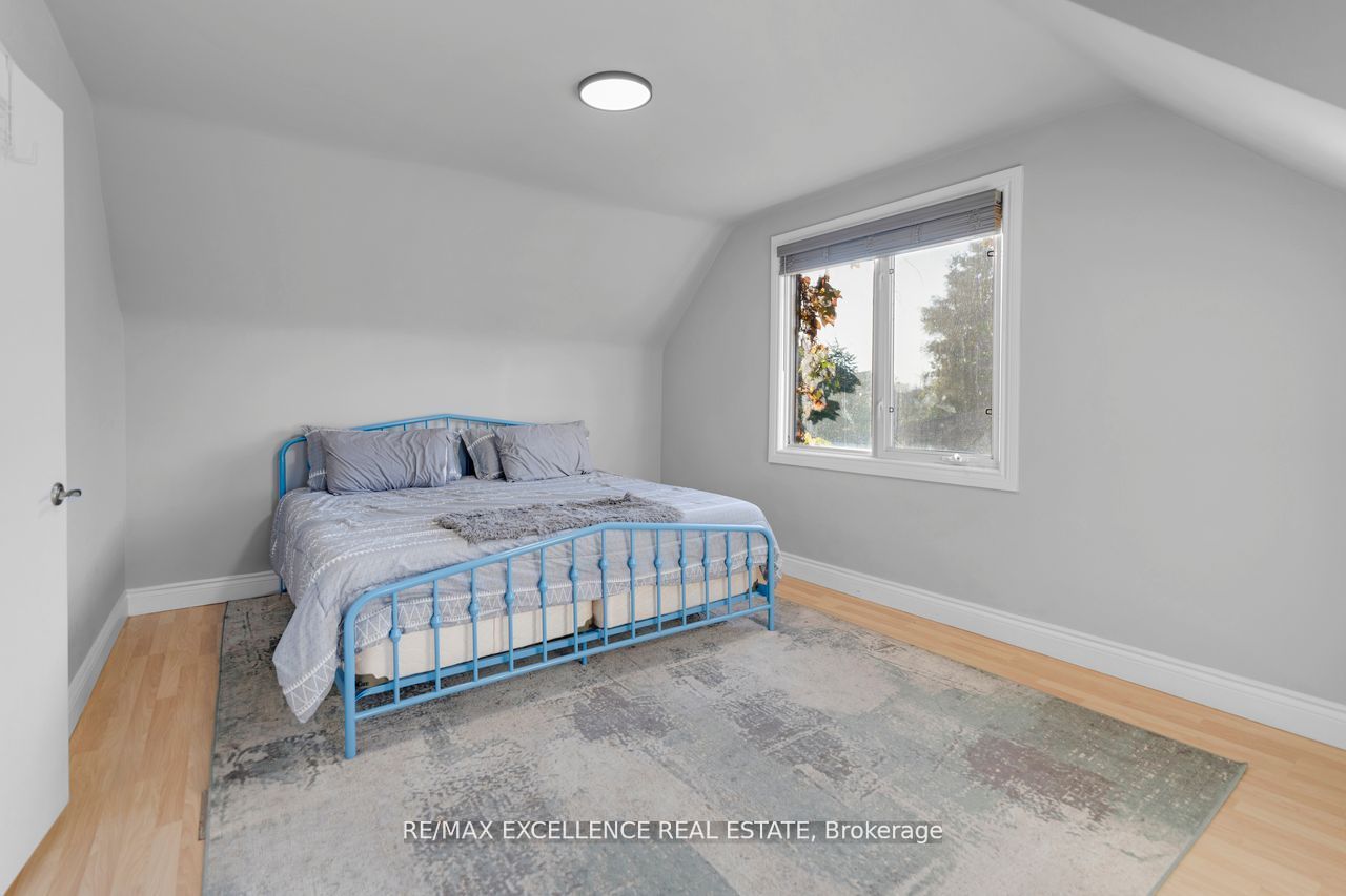 MLS #W12400665 image #18