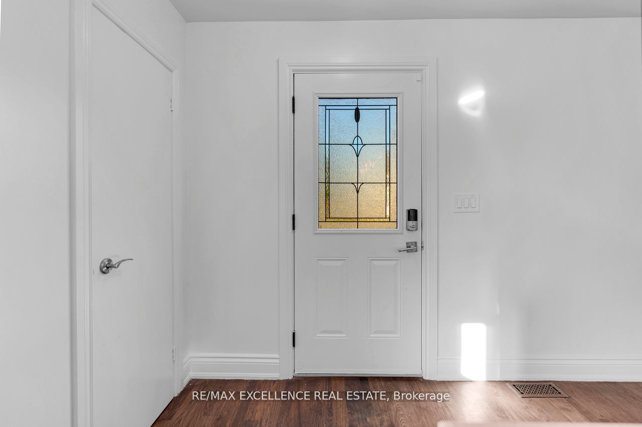 MLS #W12400665 image #2