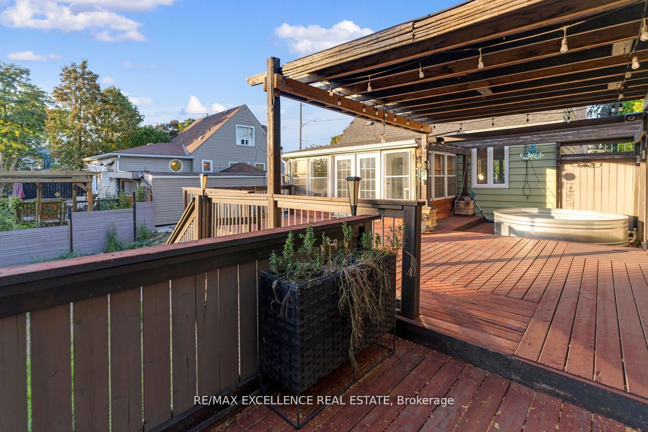 MLS #W12400665 image #27