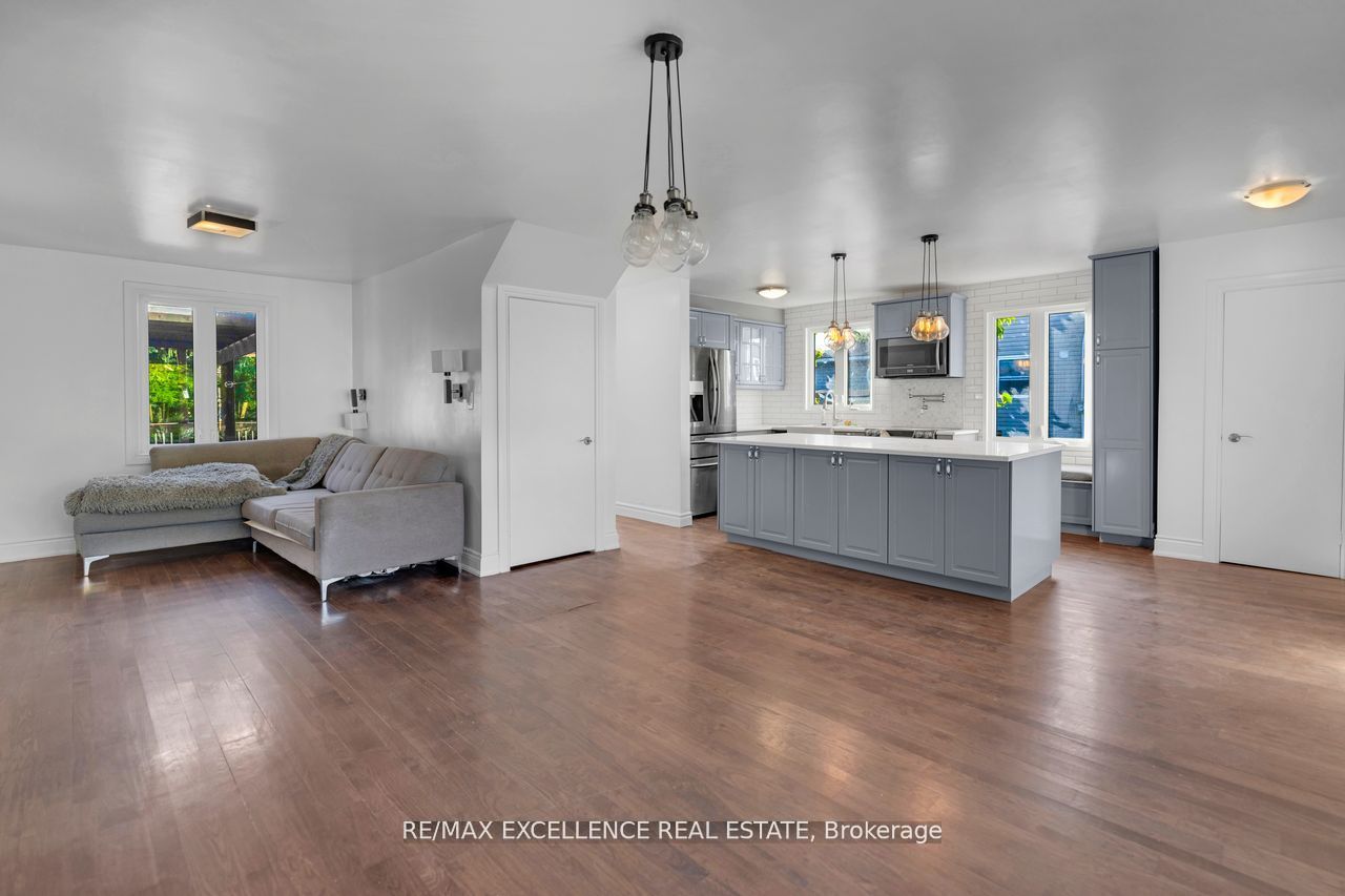 MLS #W12400665 image #6