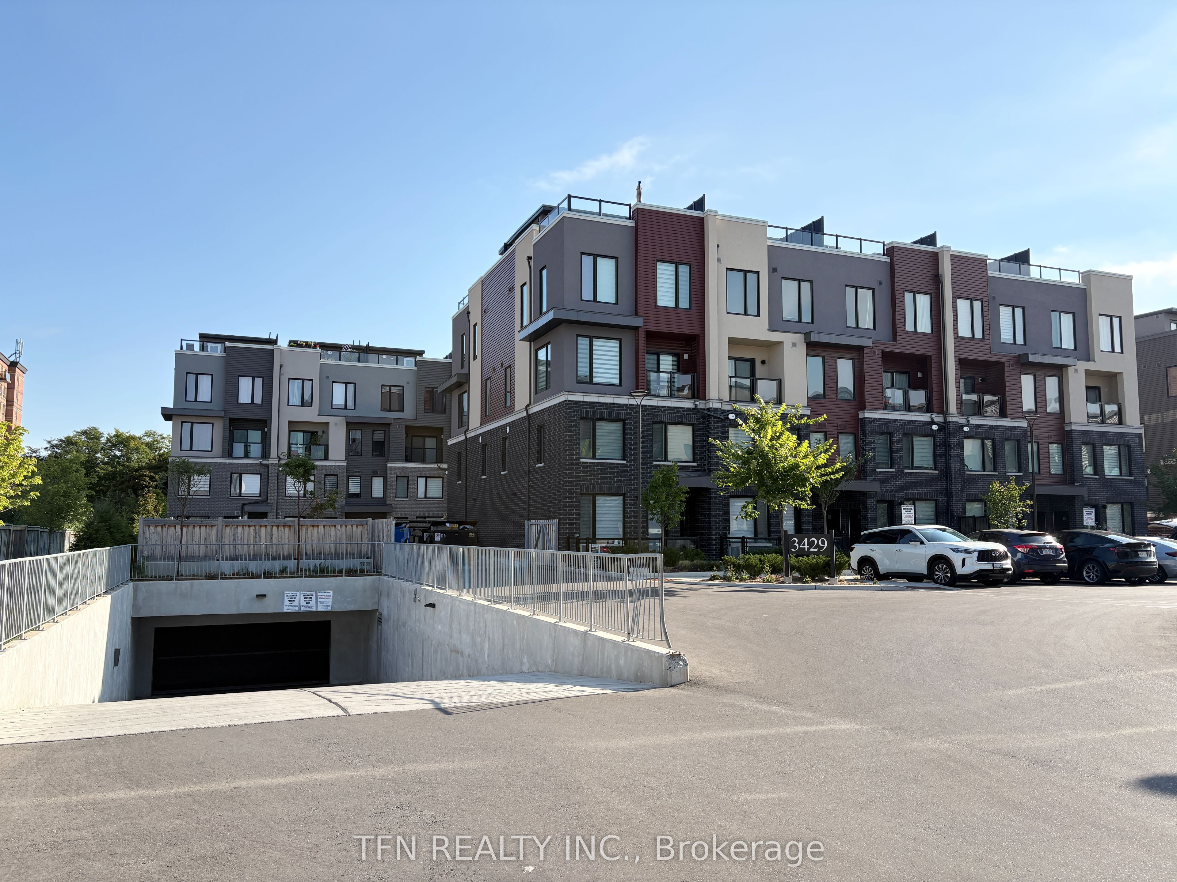 MLS #W12400696 image #1