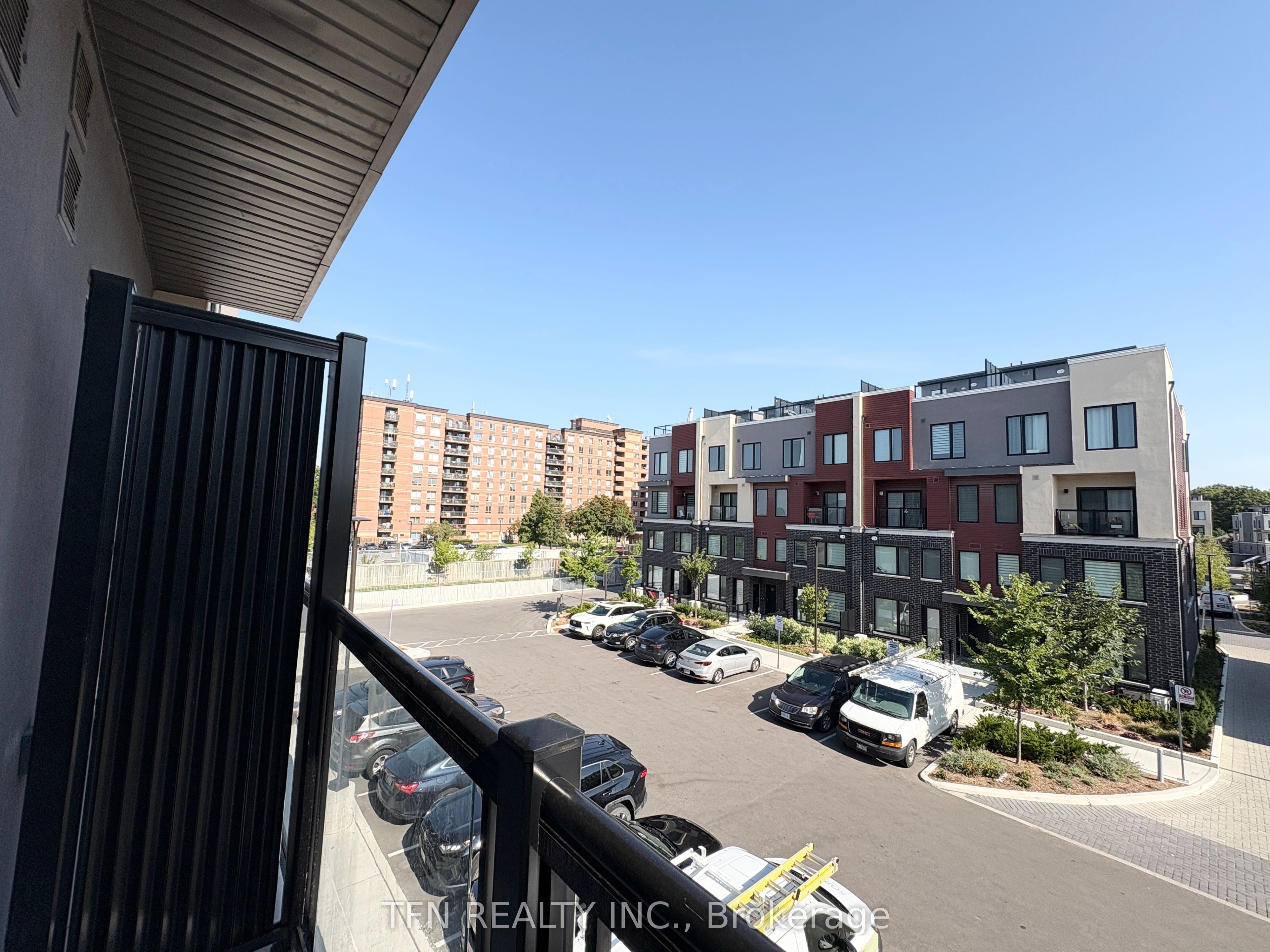 MLS #W12400696 image #13