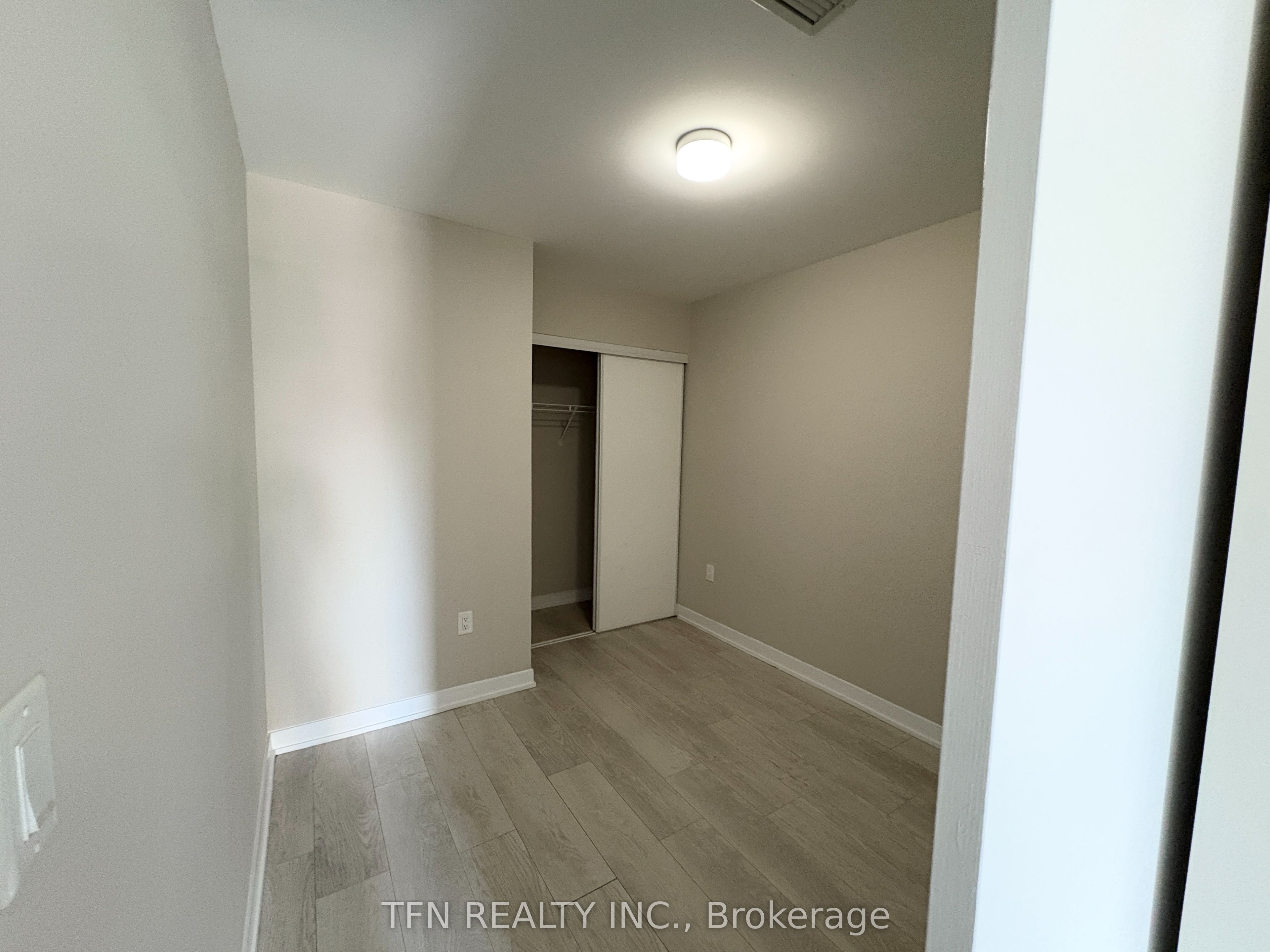 MLS #W12400696 image #26