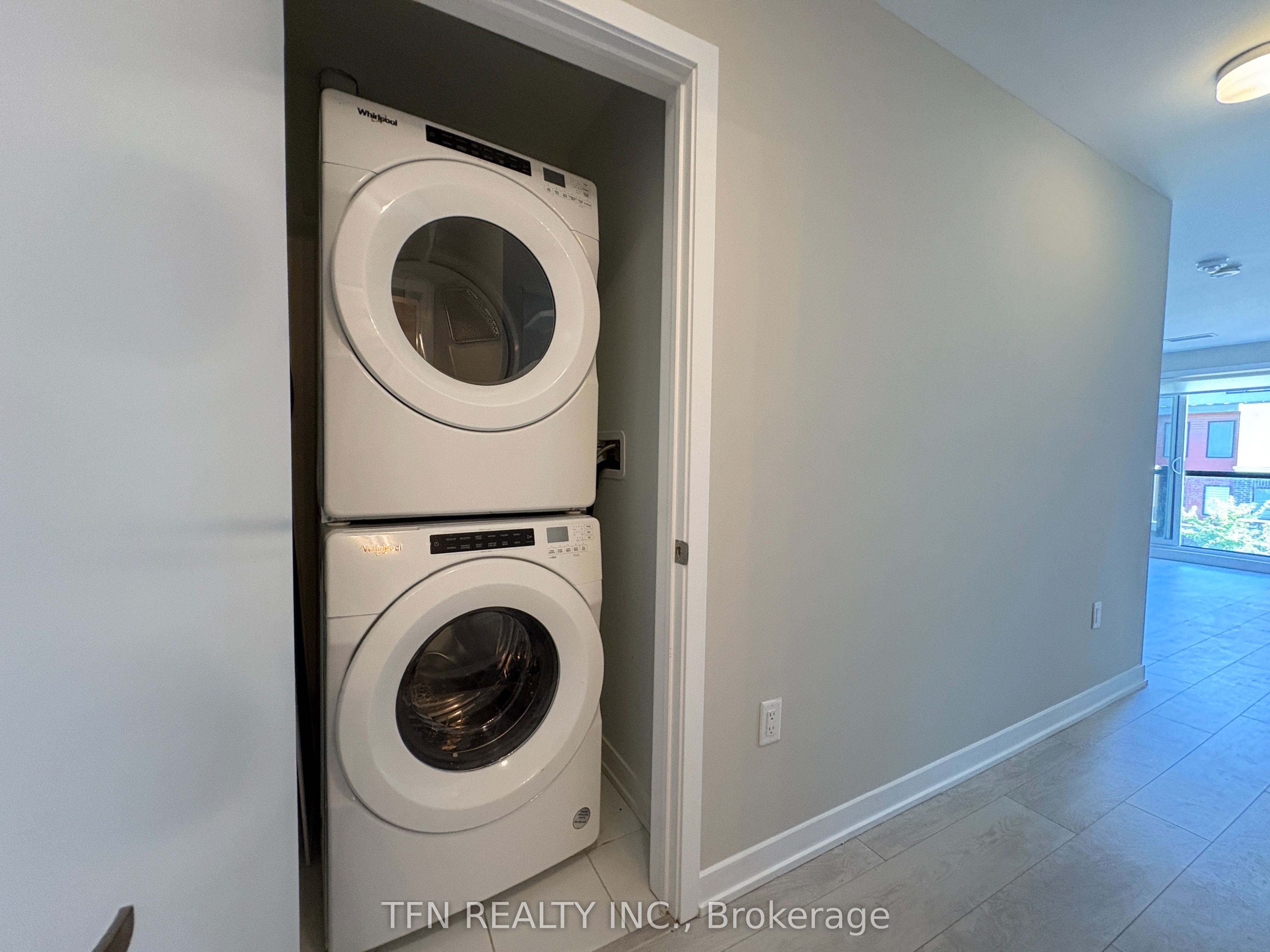 MLS #W12400696 image #30