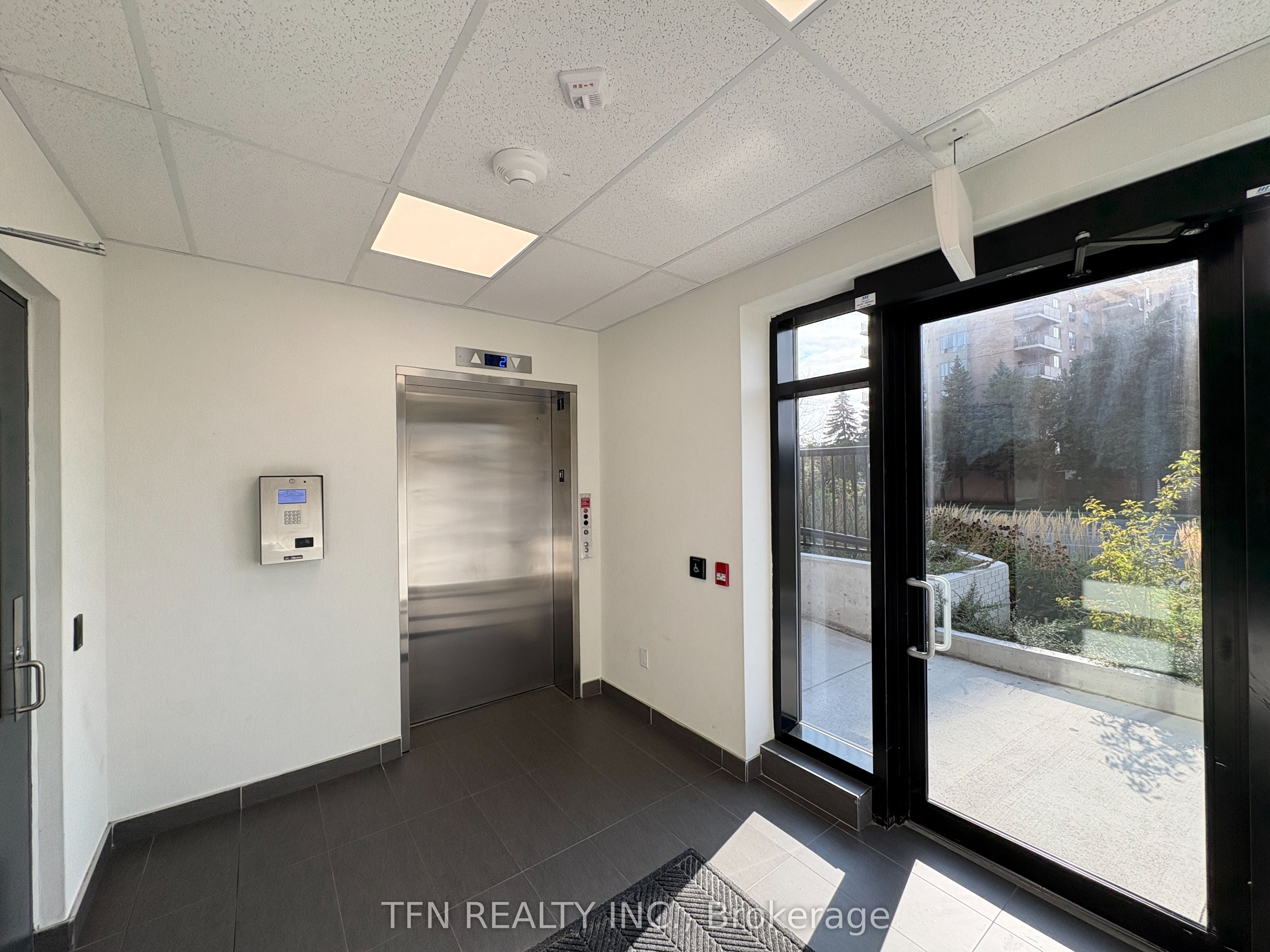 MLS #W12400696 image #4