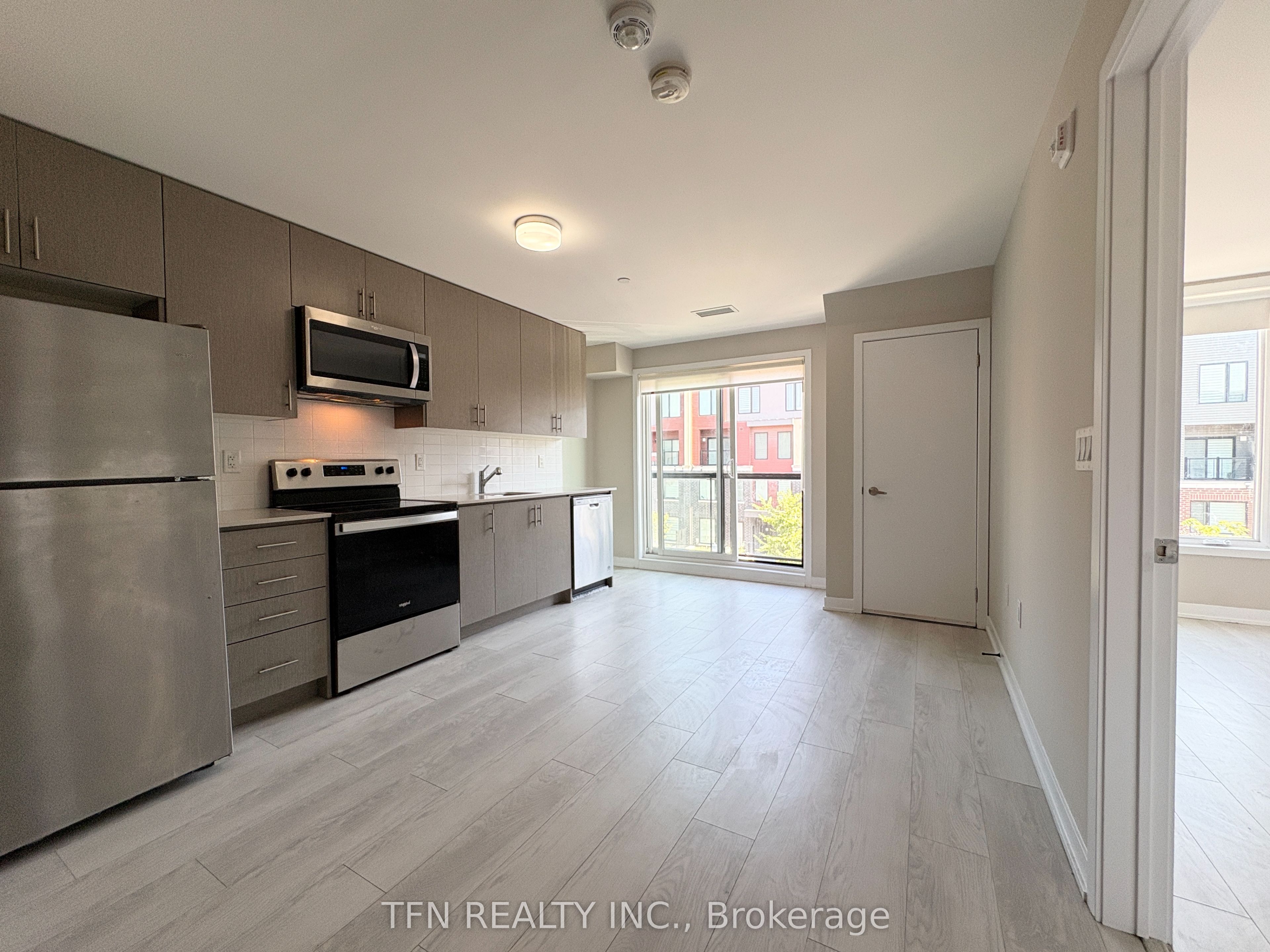 MLS #W12400696 image #9