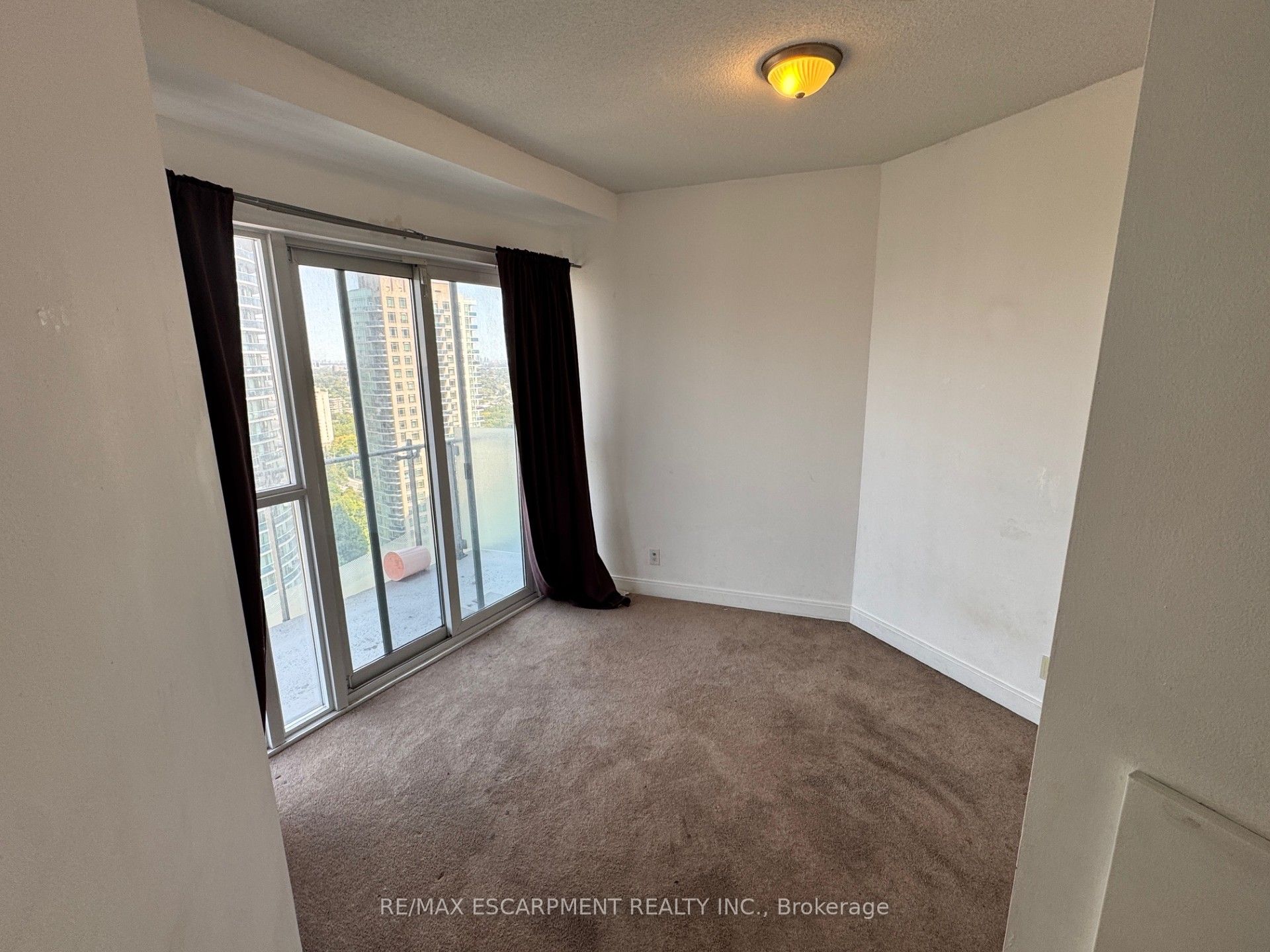 MLS #W12401151 image #10