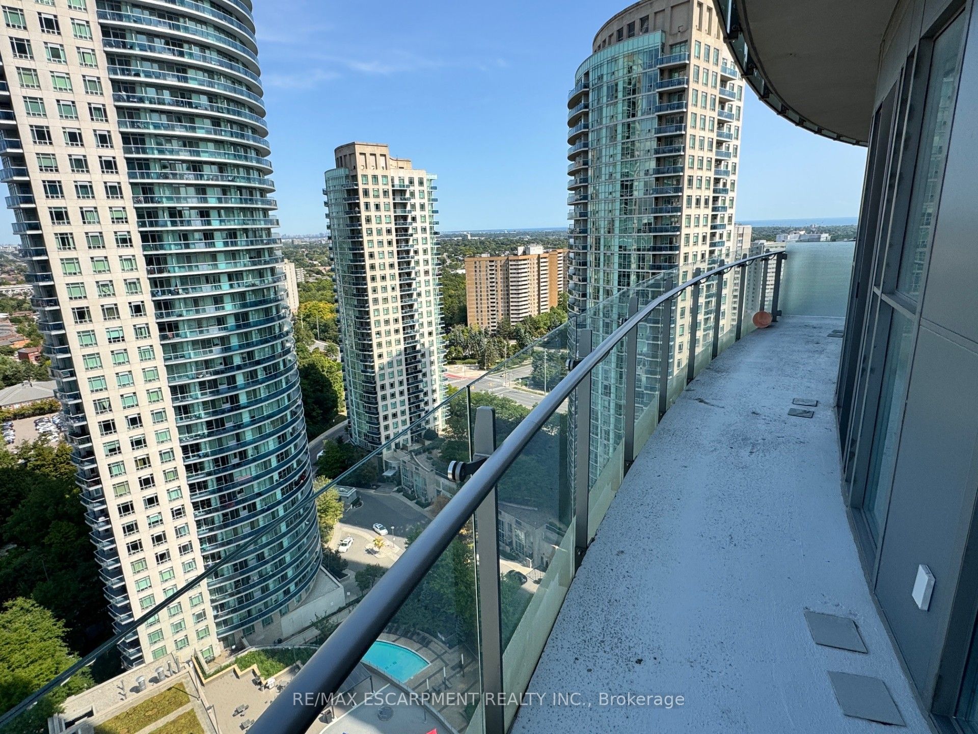 MLS #W12401151 image #17