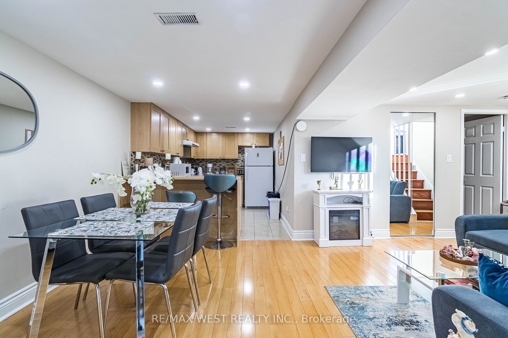 MLS #W12401172 image #6