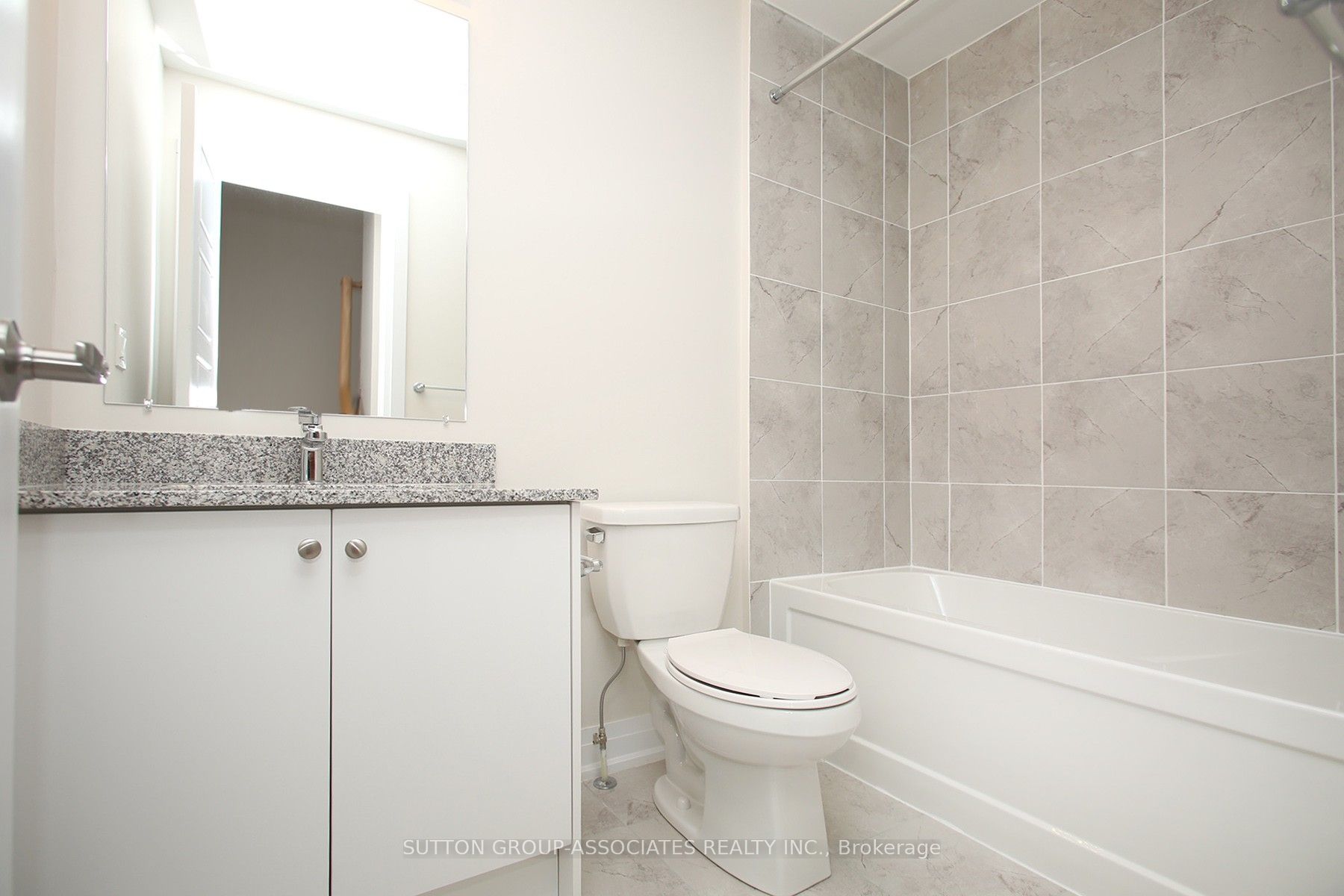 MLS #W12401278 image #12