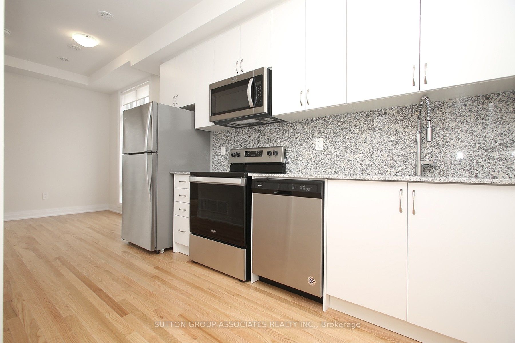 MLS #W12401278 image #4