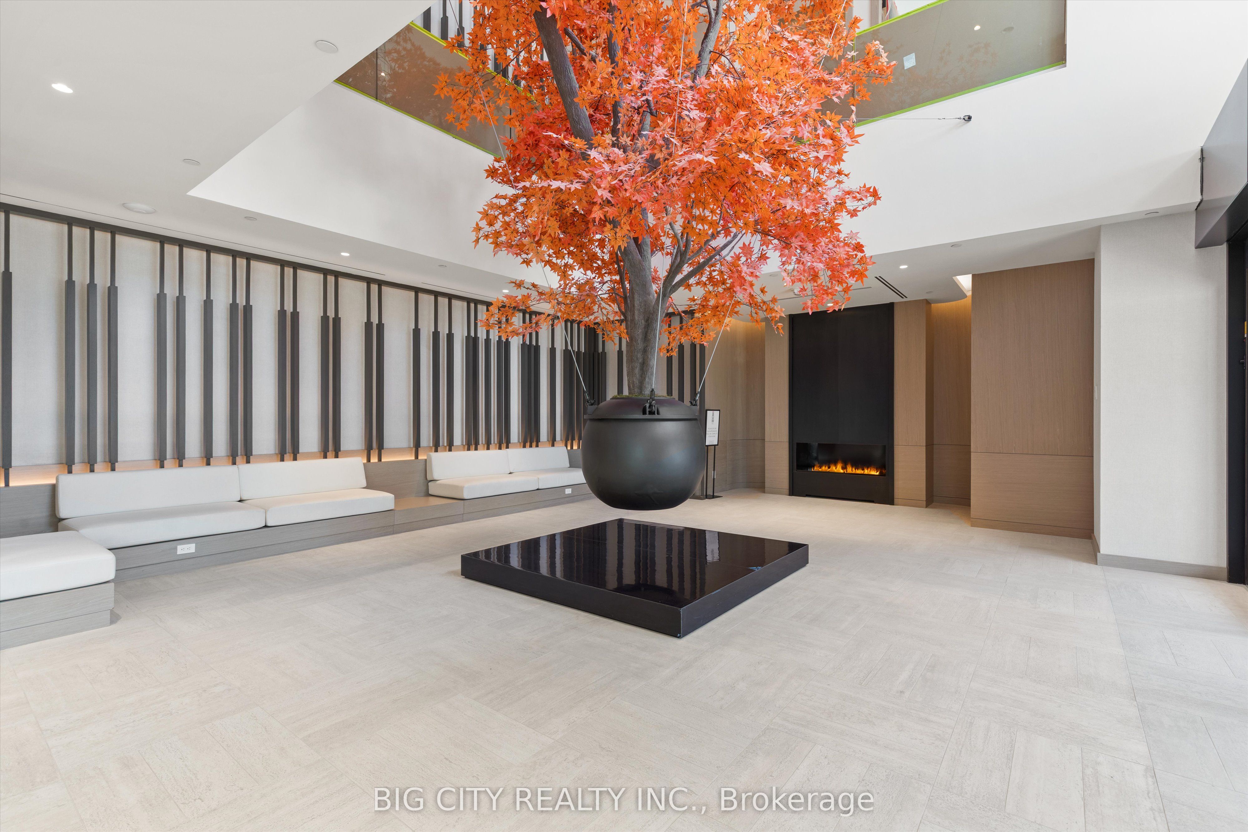 MLS #W12401327 image #1