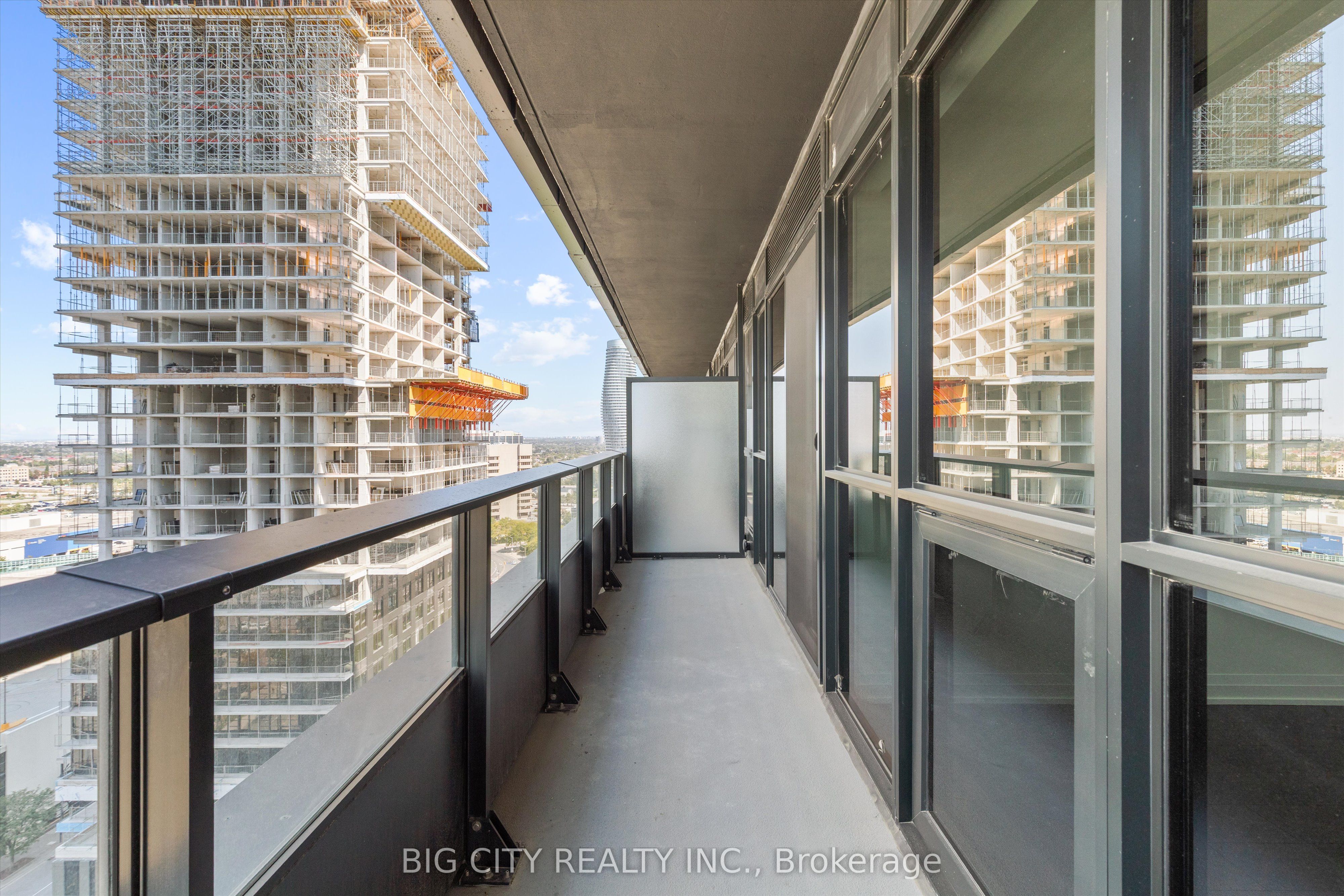 MLS #W12401327 image #21