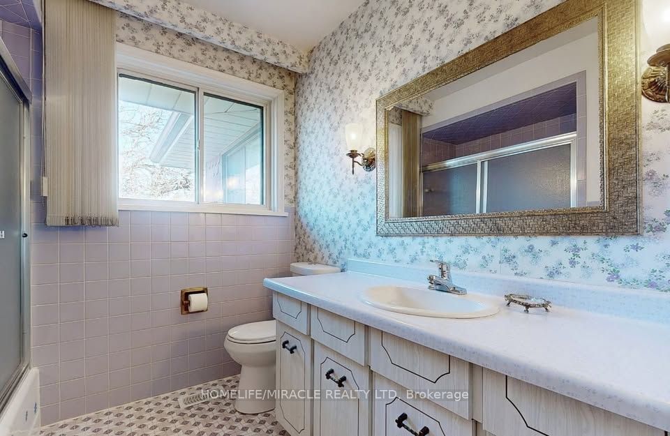 MLS #W12401417 image #12