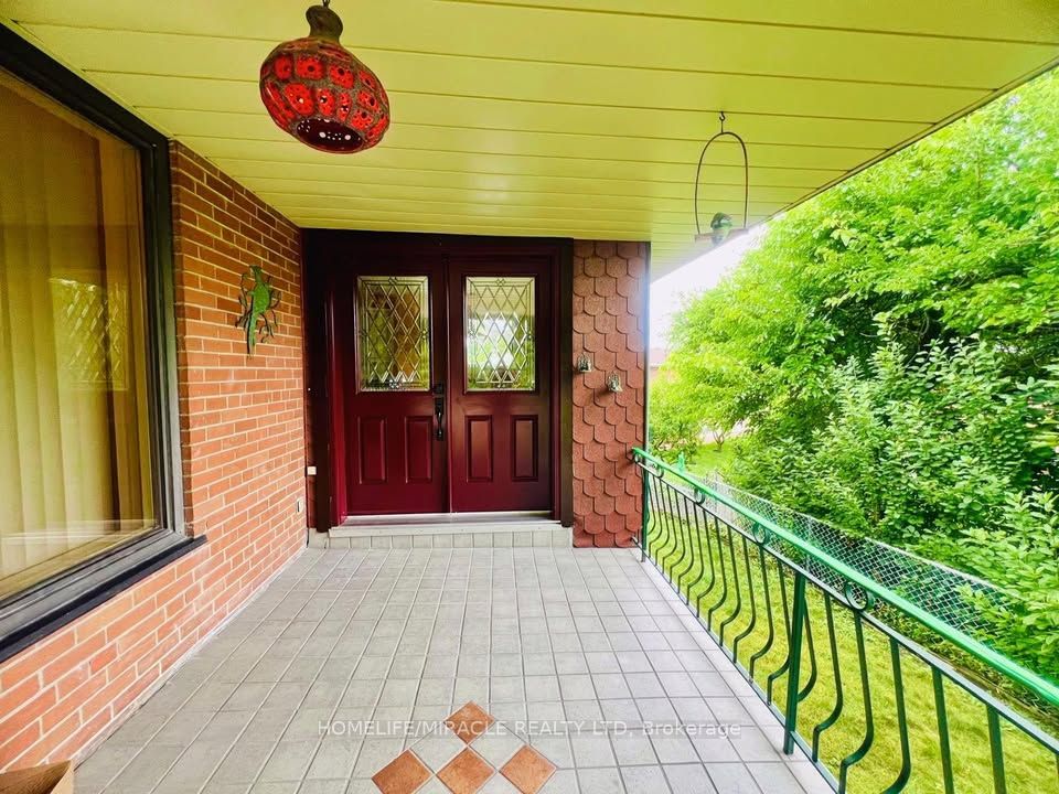 MLS #W12401417 image #13