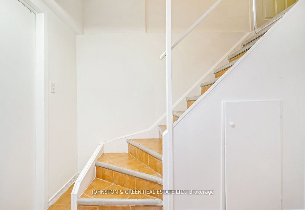 MLS #W12401506 image #1