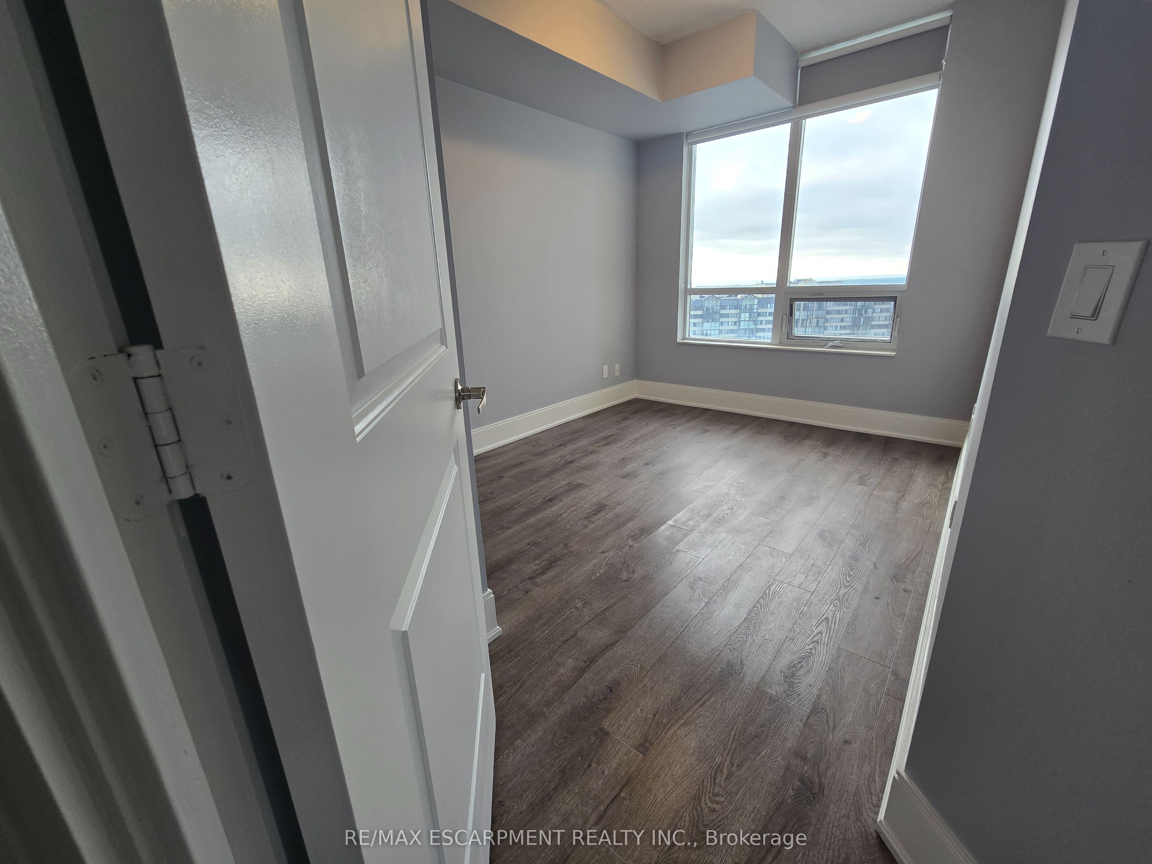 MLS #W12401549 image #12