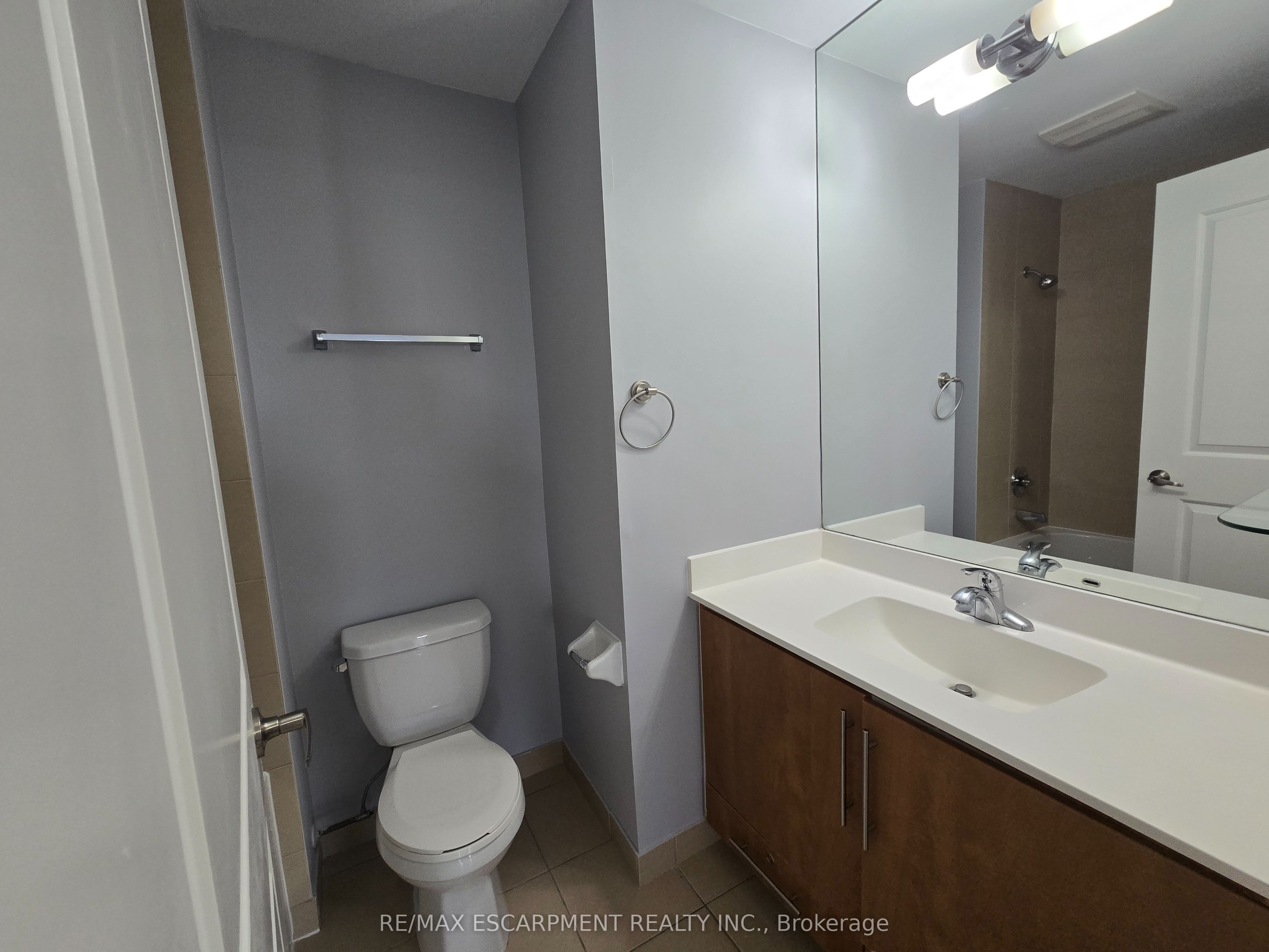 MLS #W12401549 image #4