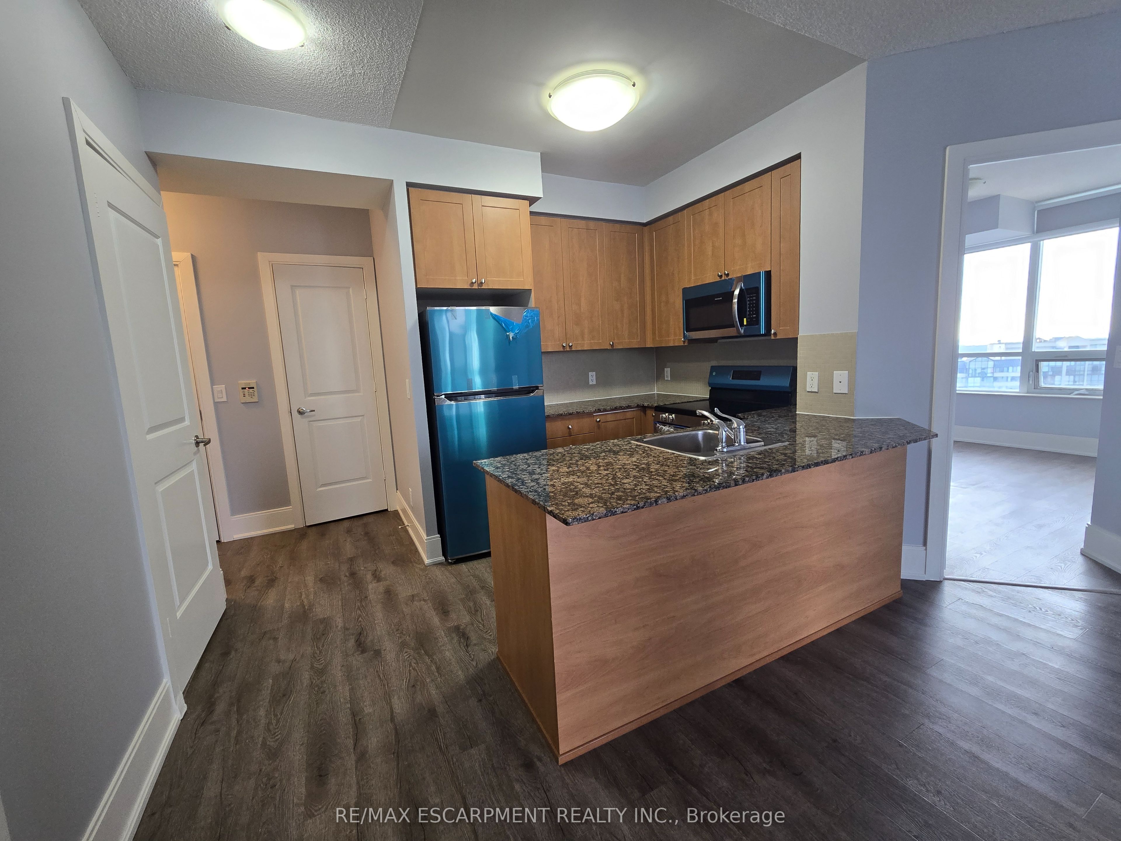 MLS #W12401549 image #9