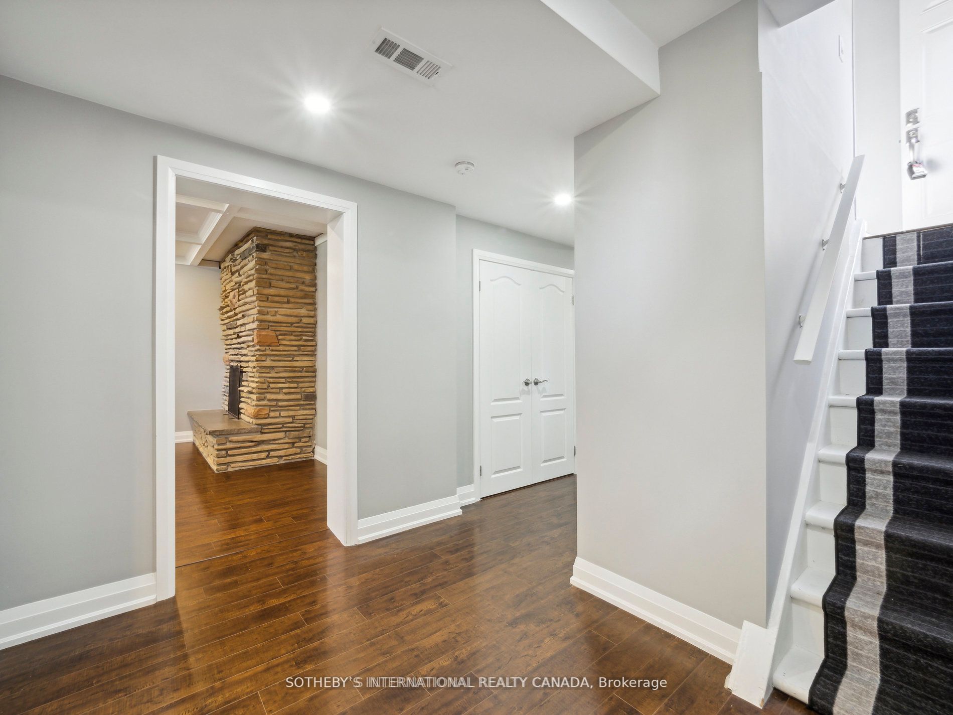 MLS #W12401583 image #2