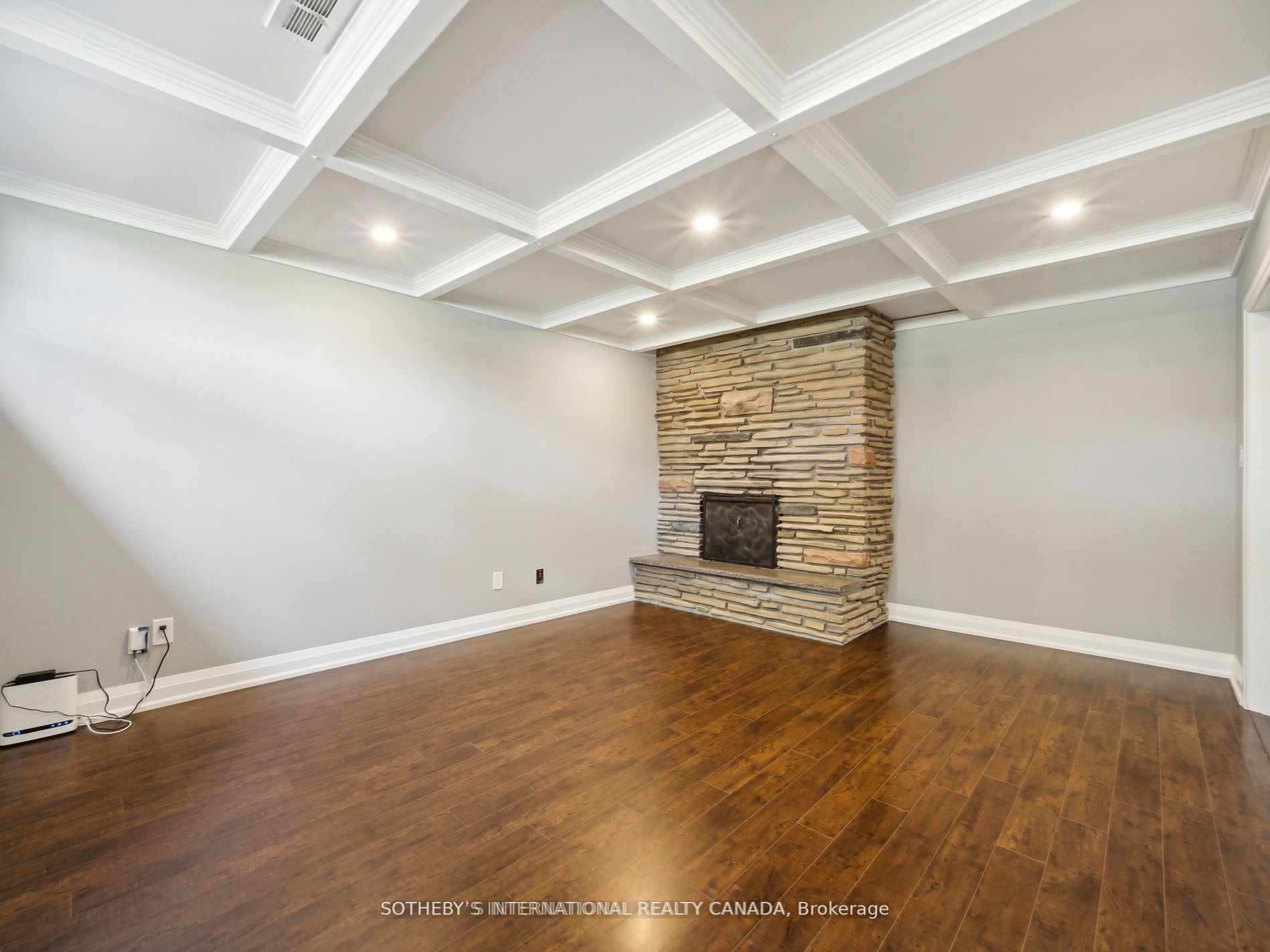 MLS #W12401583 image #3