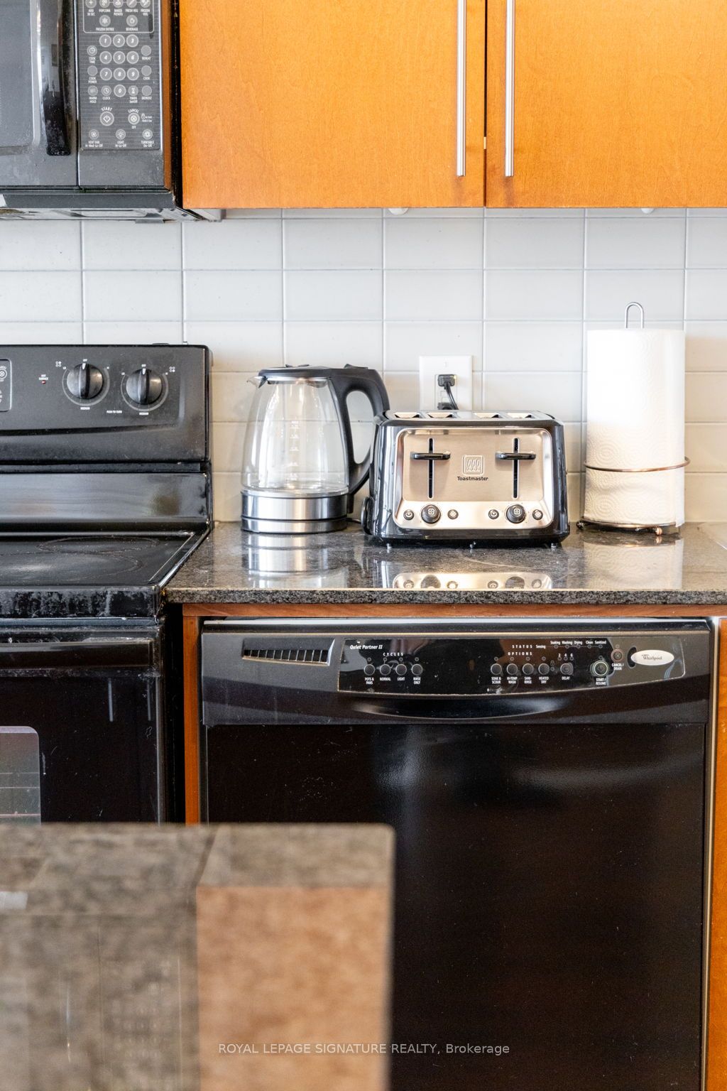 MLS #W12401645 image #16