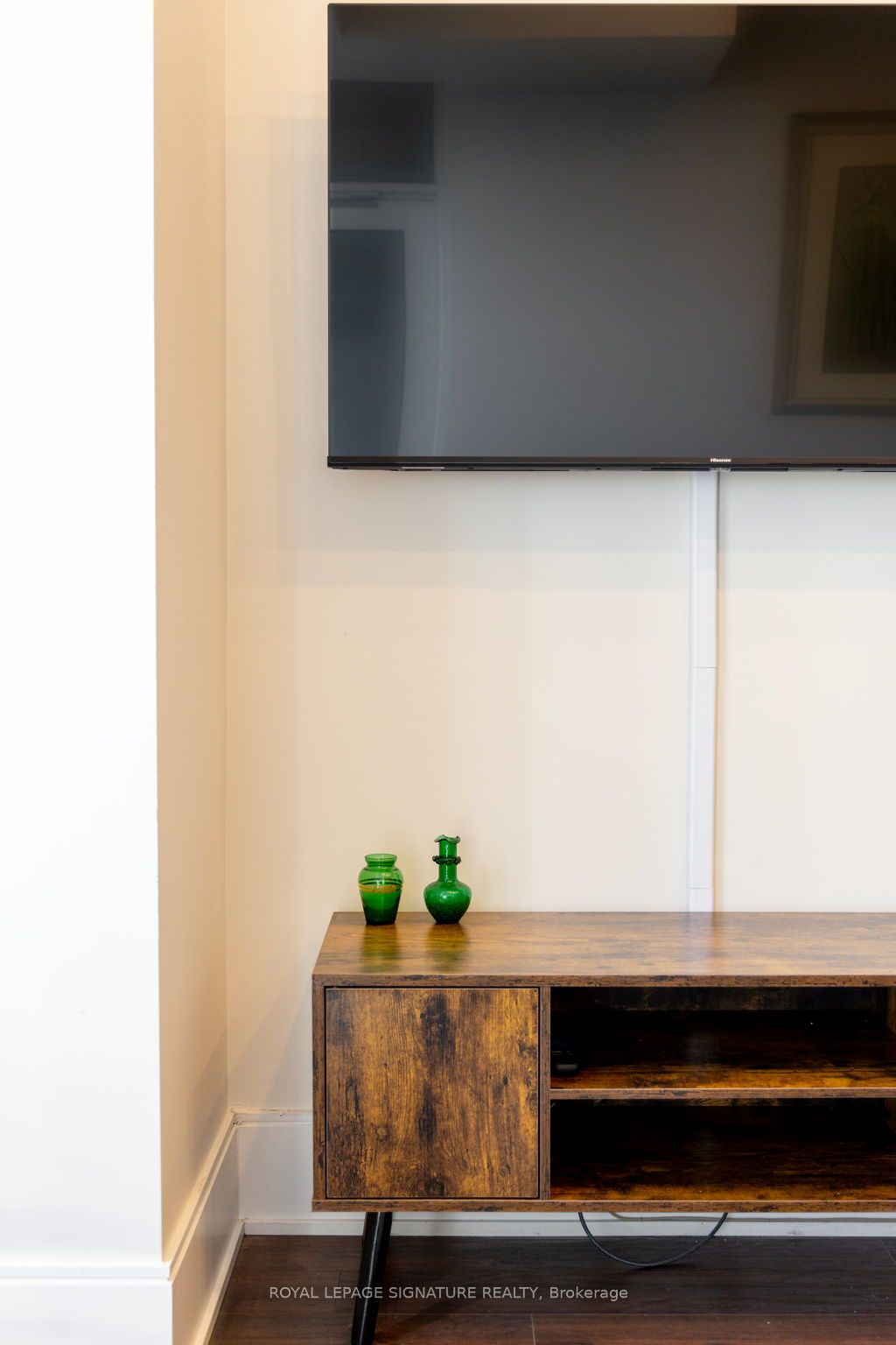 MLS #W12401645 image #19