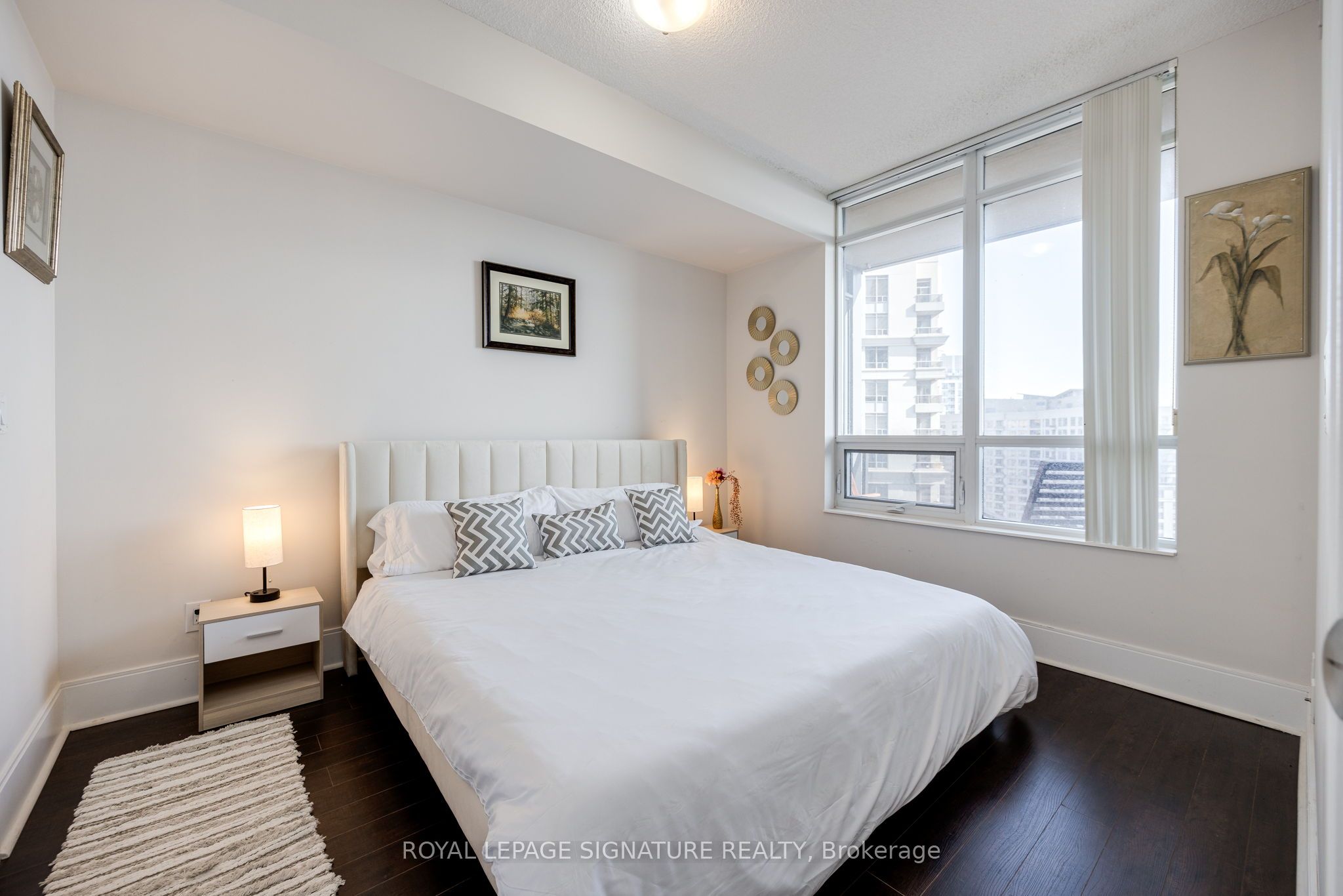 MLS #W12401645 image #8