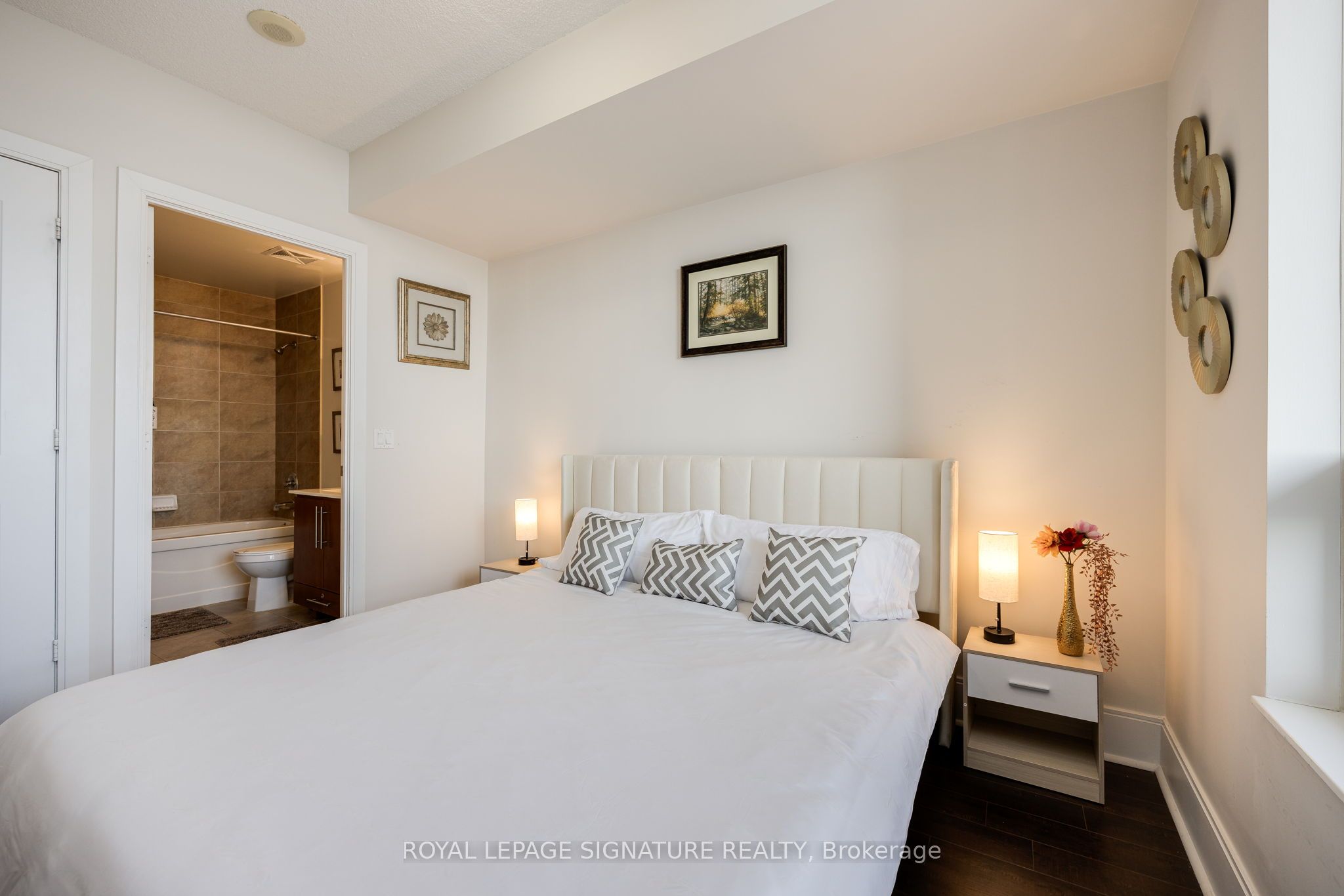 MLS #W12401645 image #9