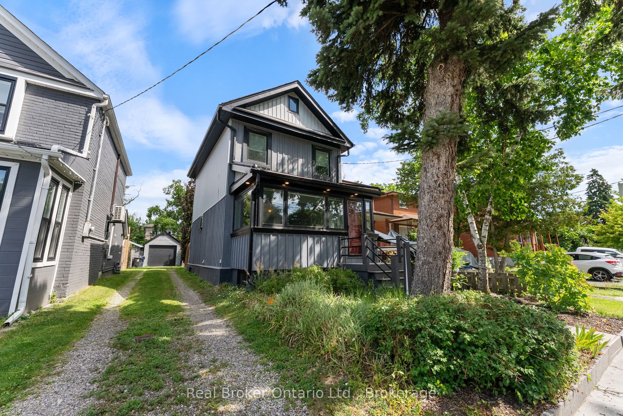 MLS #W12401813 image #1