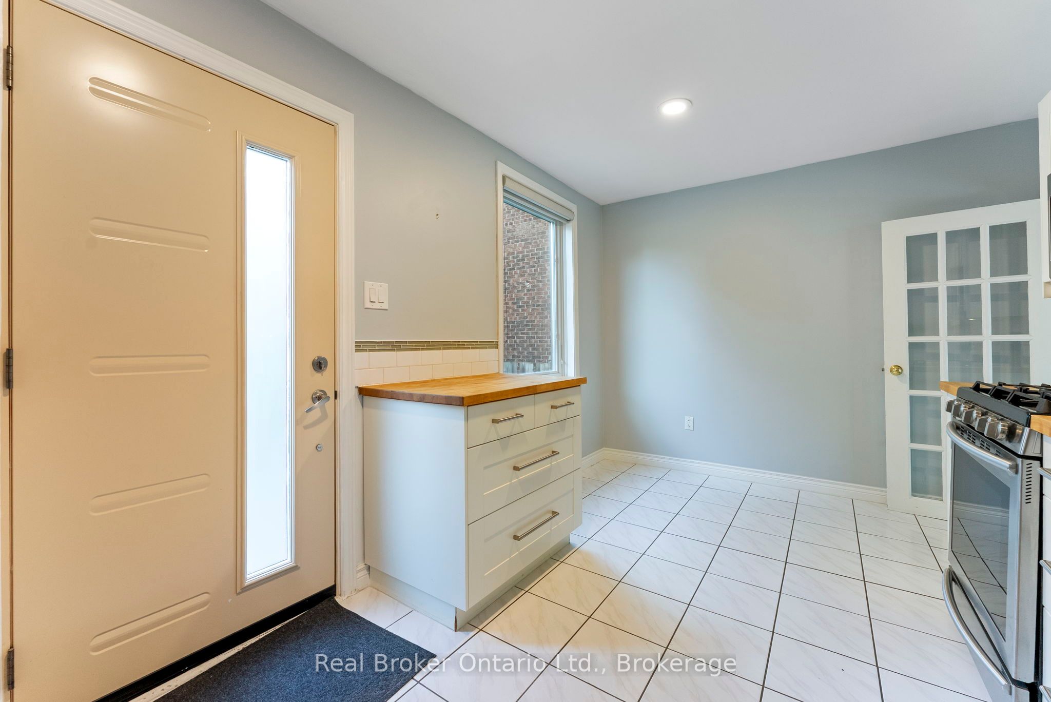 MLS #W12401813 image #10