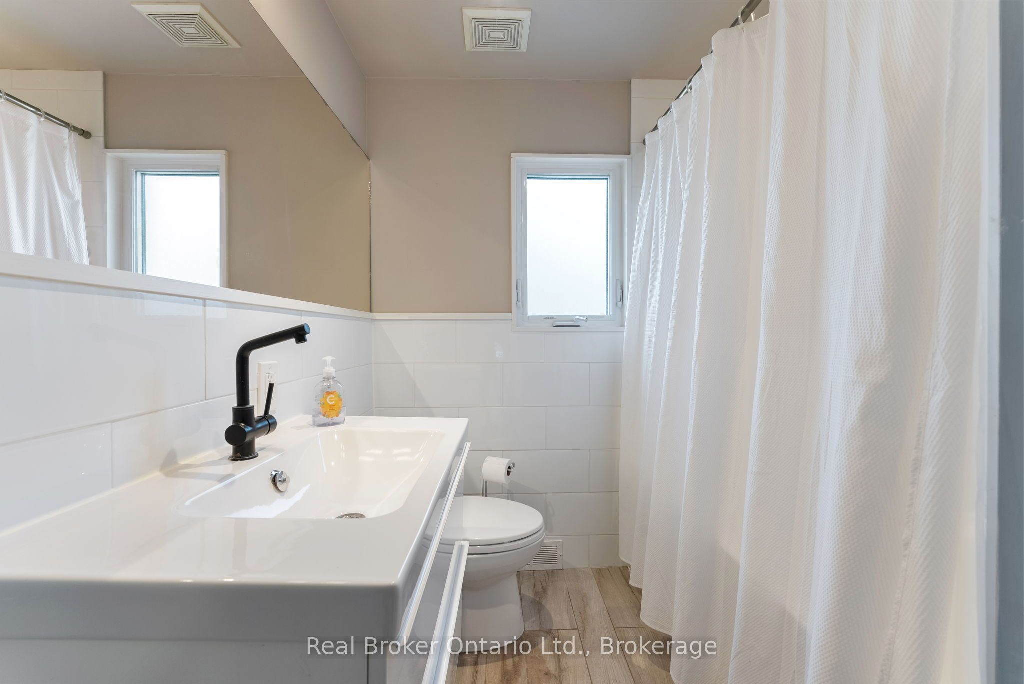 MLS #W12401813 image #13