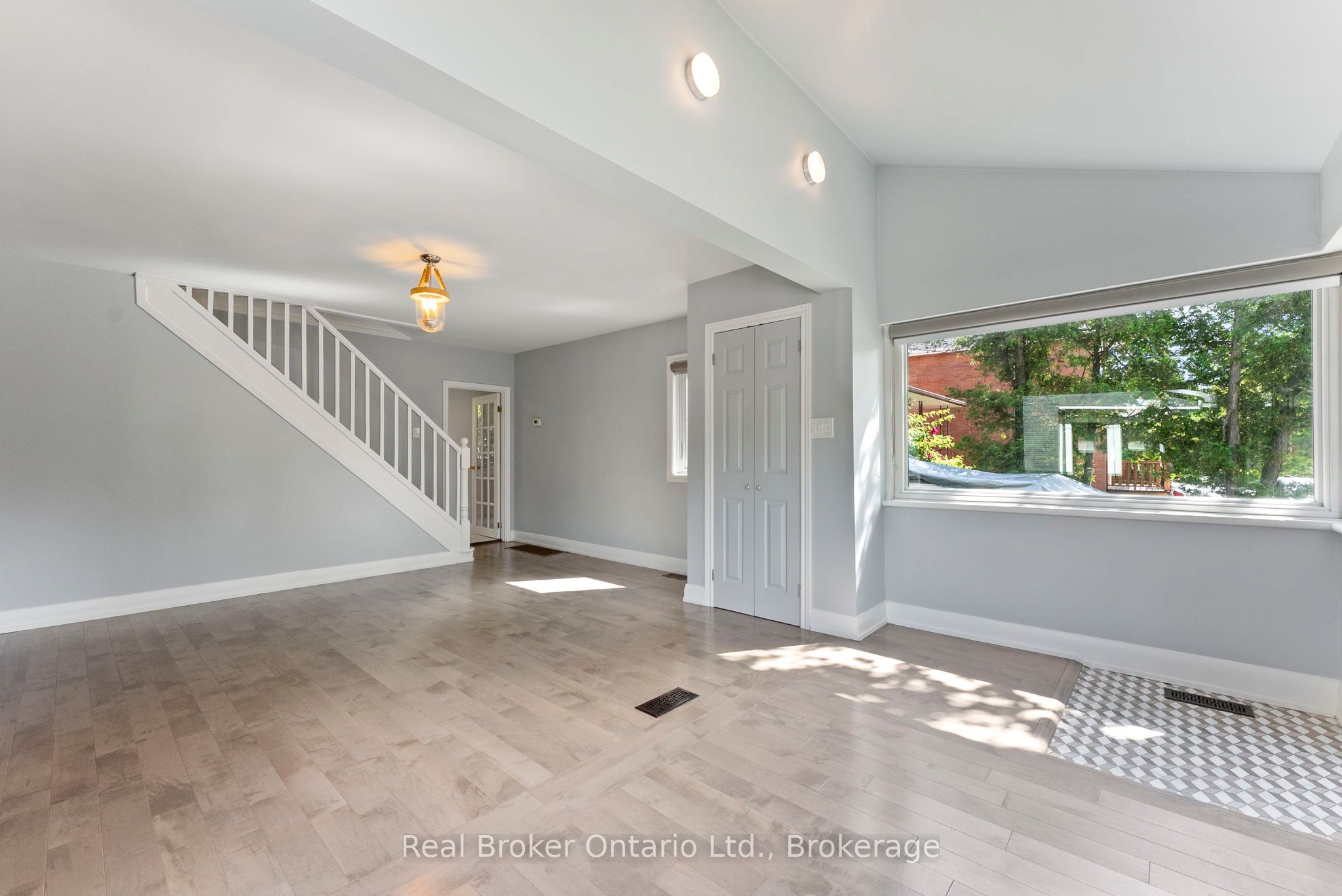 MLS #W12401813 image #5