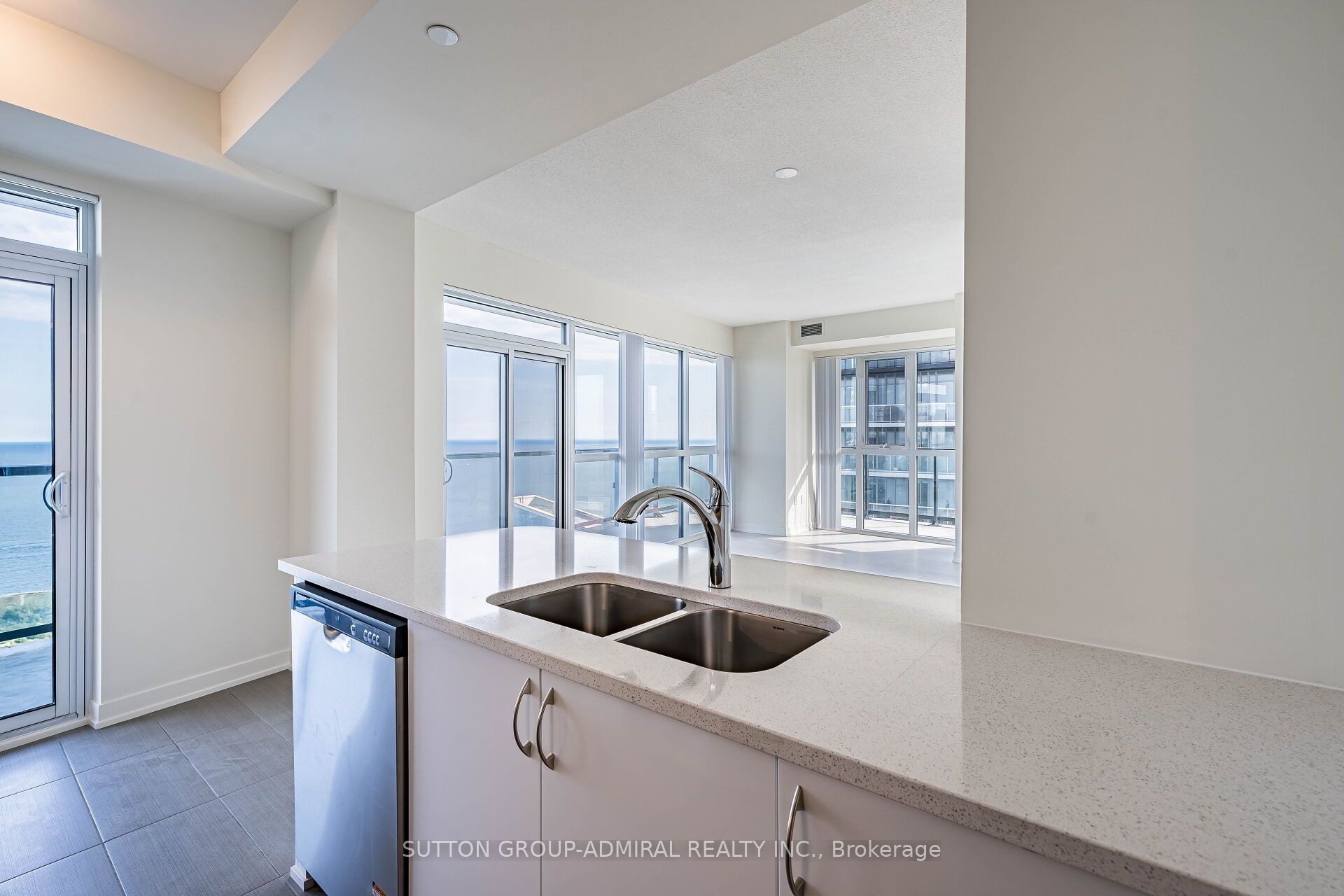 MLS #W12401891 image #10