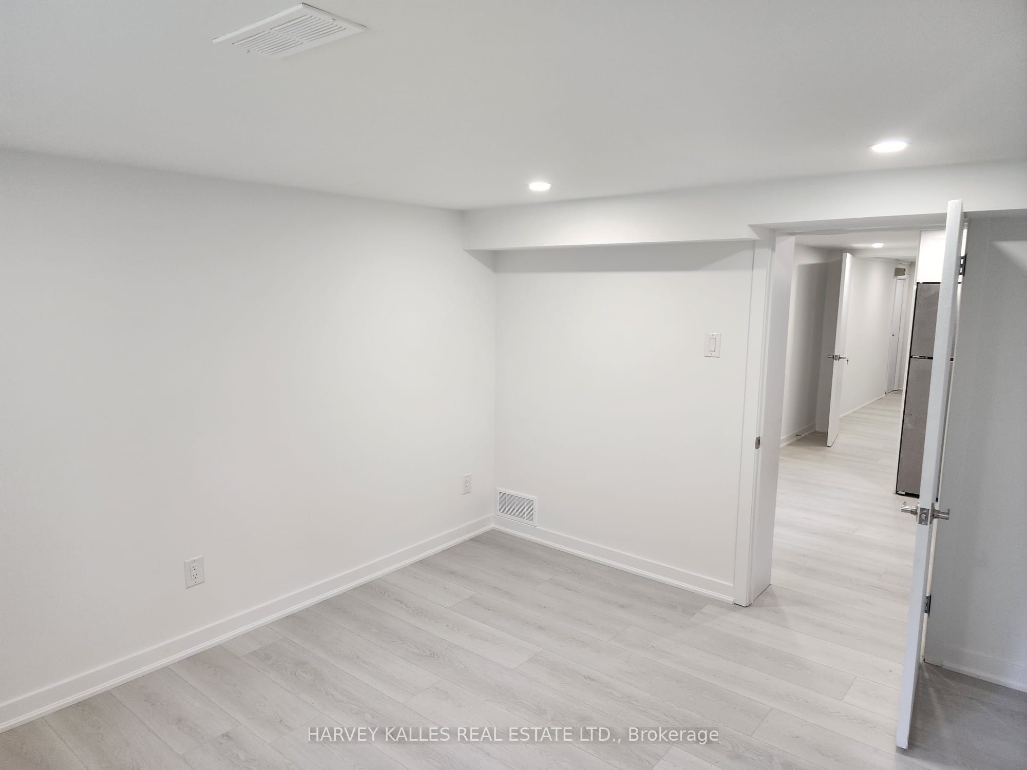 MLS #W12401968 image #14