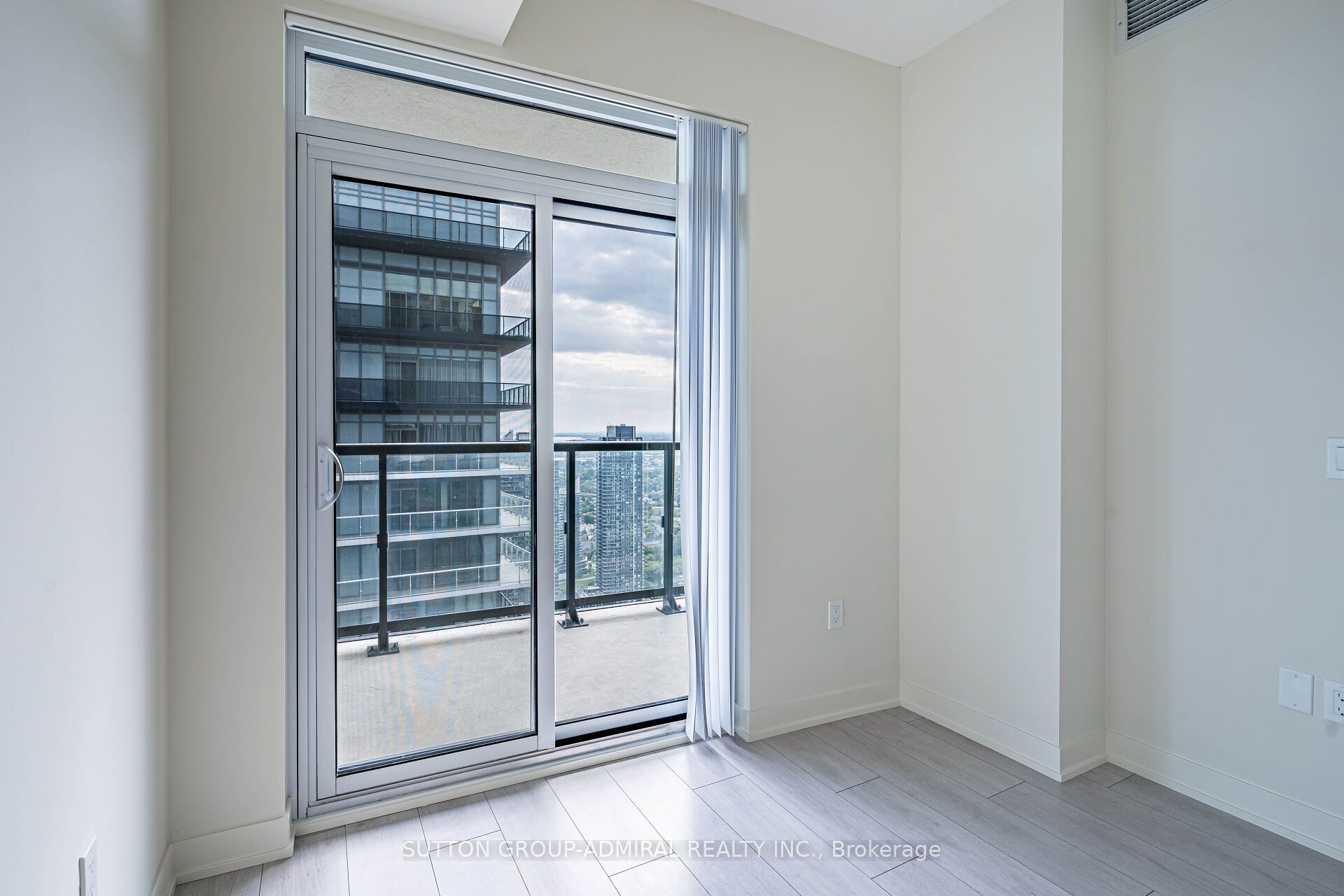 MLS #W12402162 image #22