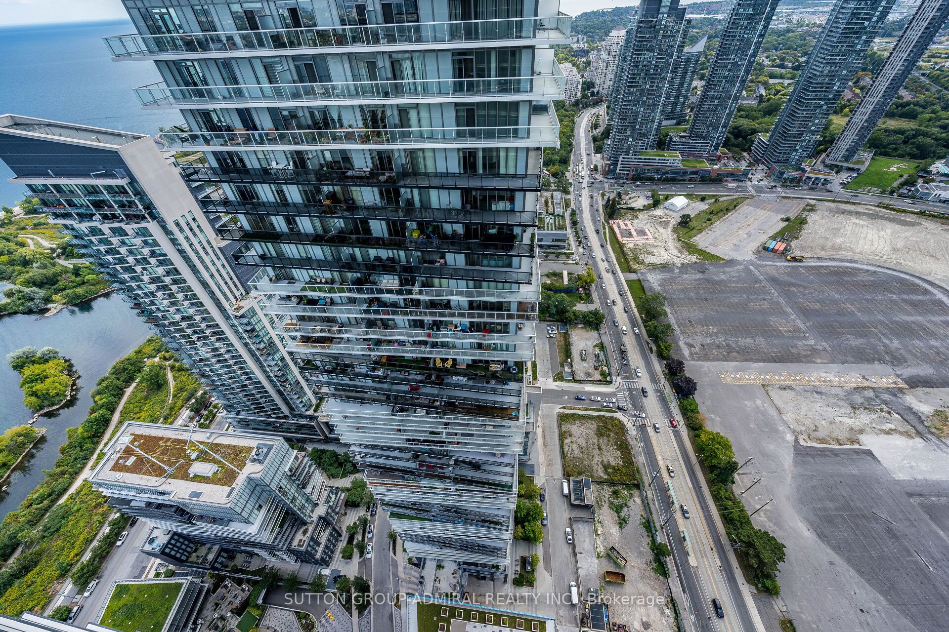 MLS #W12402162 image #32