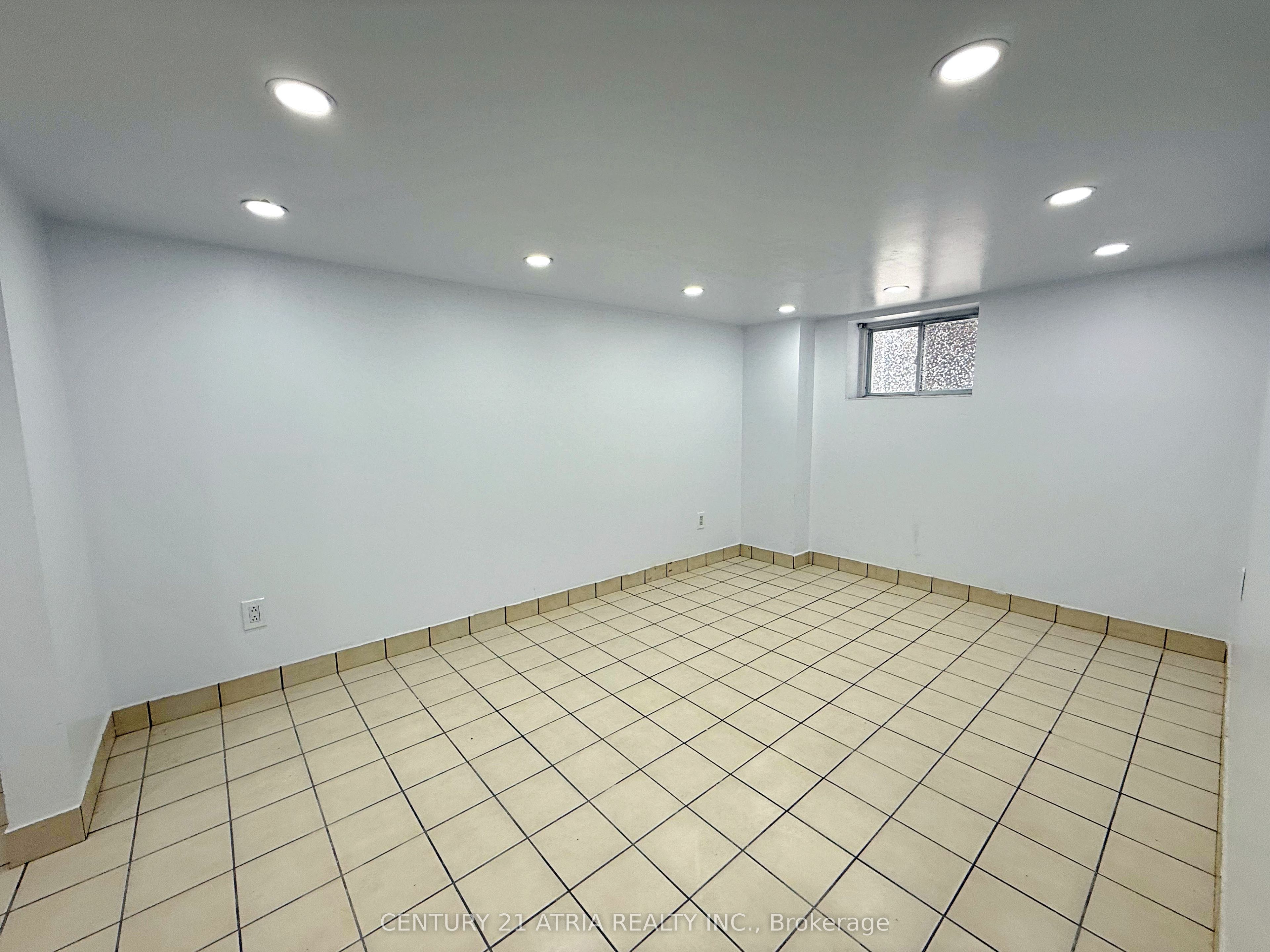 MLS #W12402199 image #11