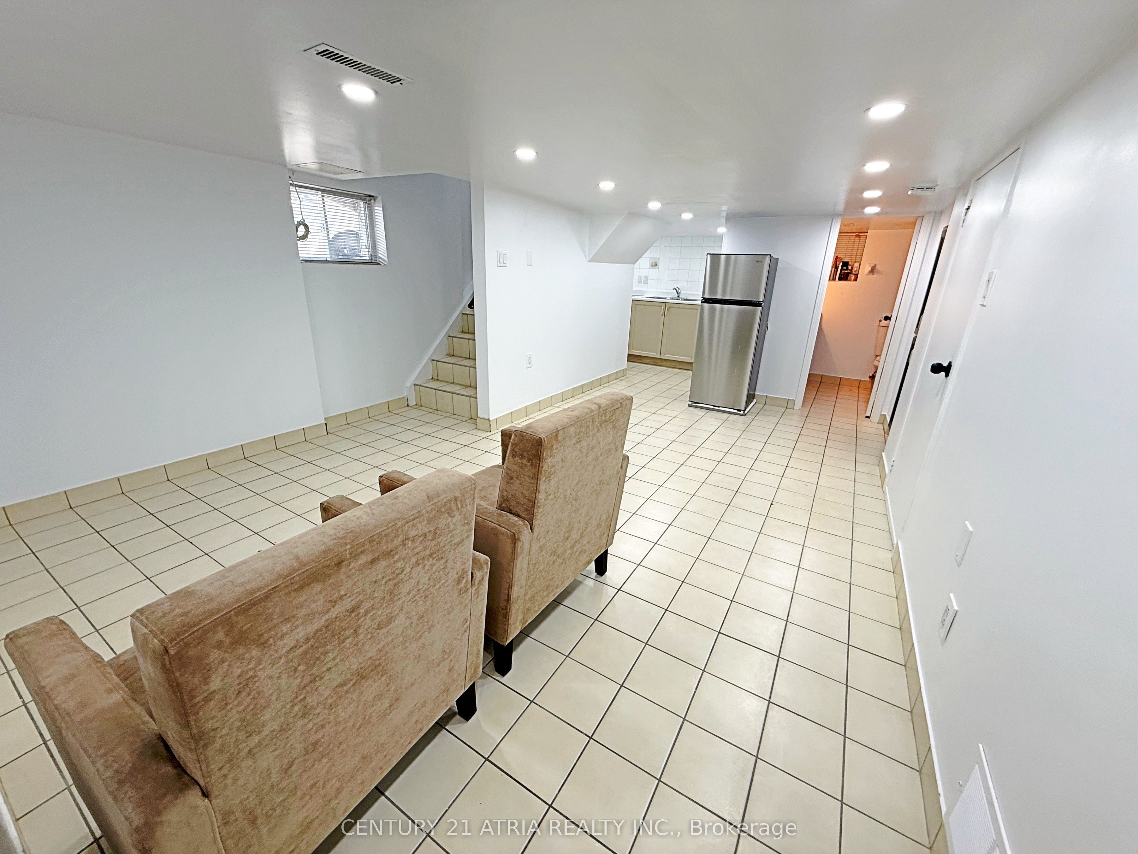 MLS #W12402199 image #4