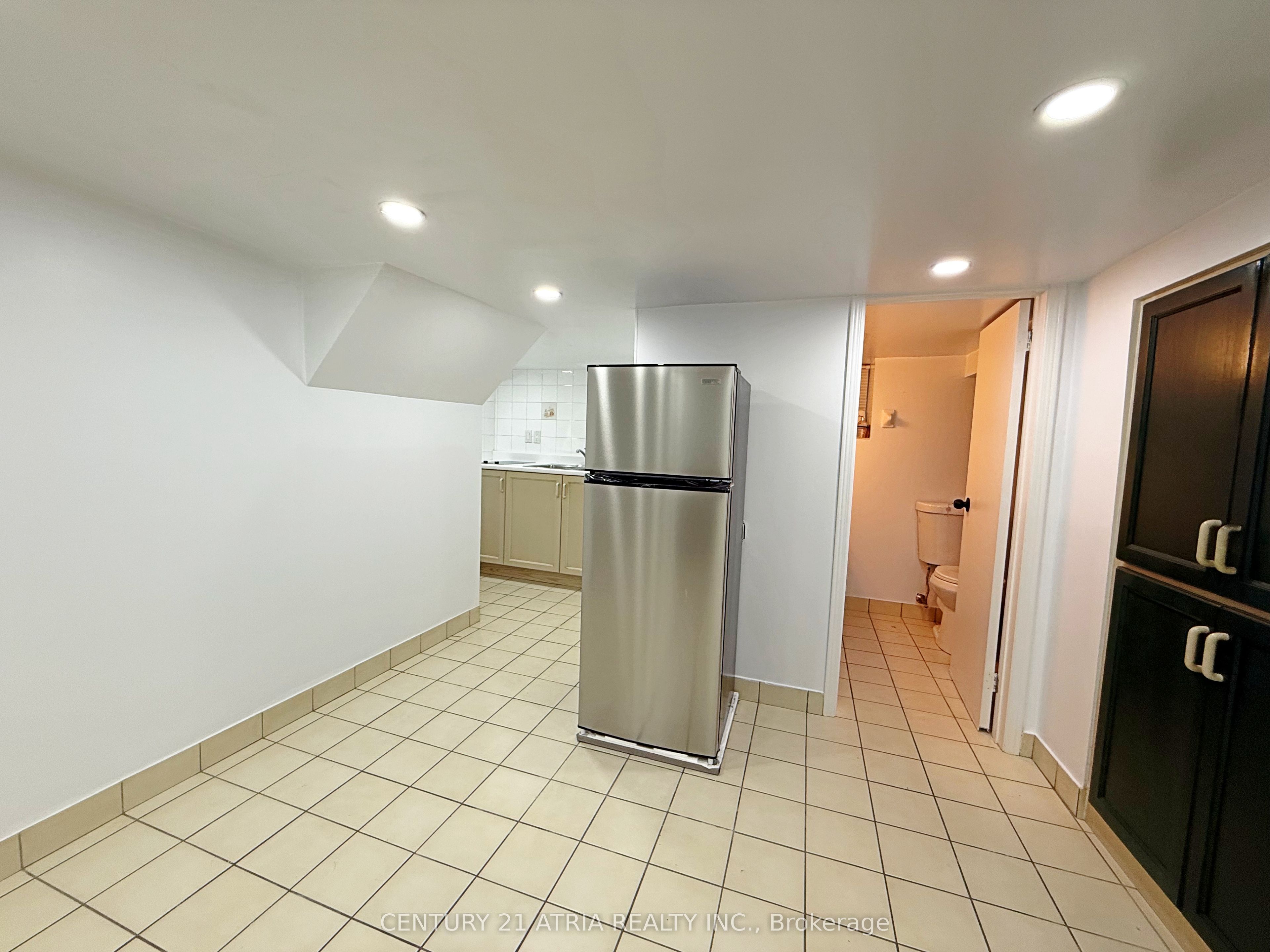 MLS #W12402199 image #6