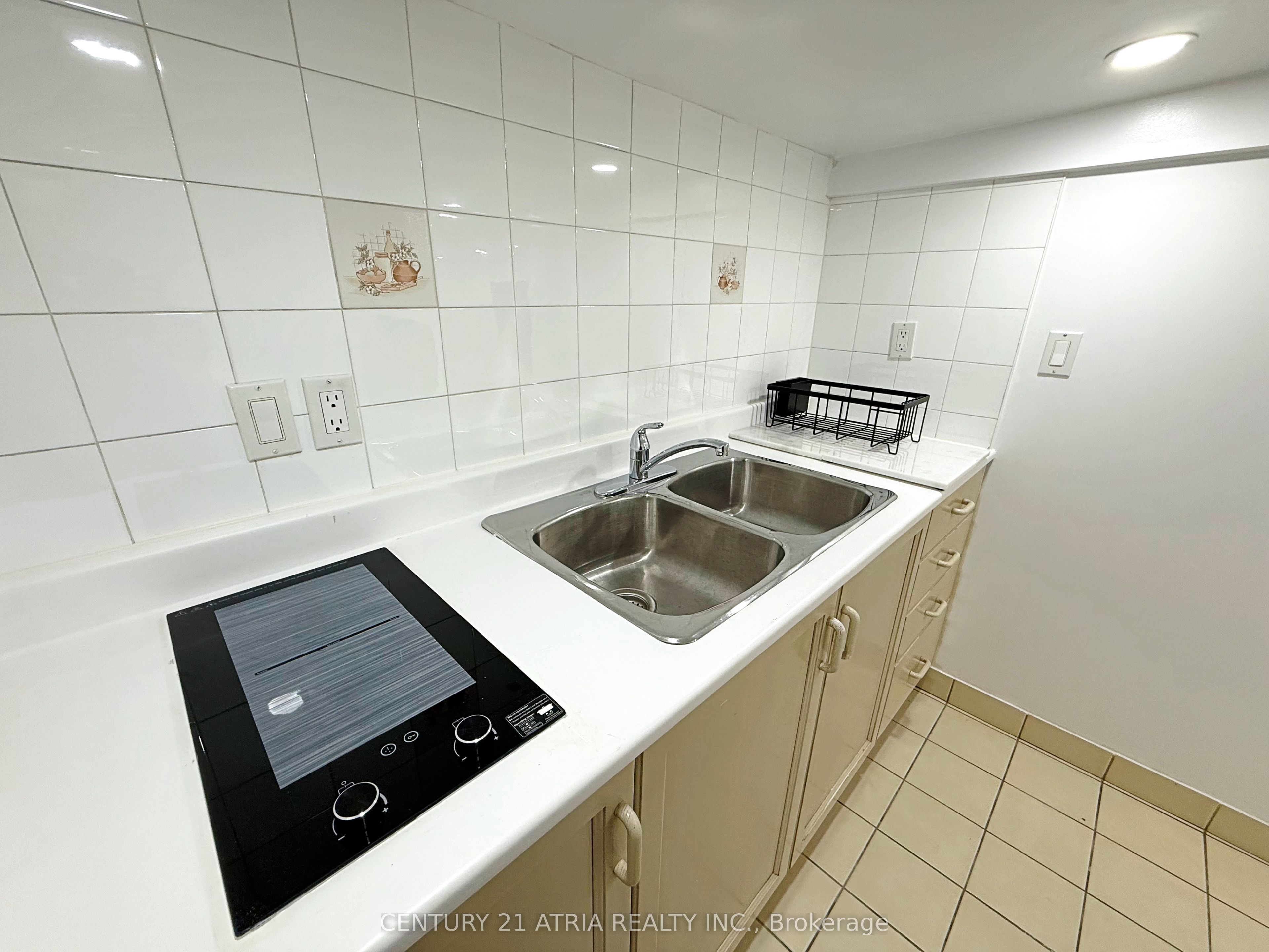 MLS #W12402199 image #8