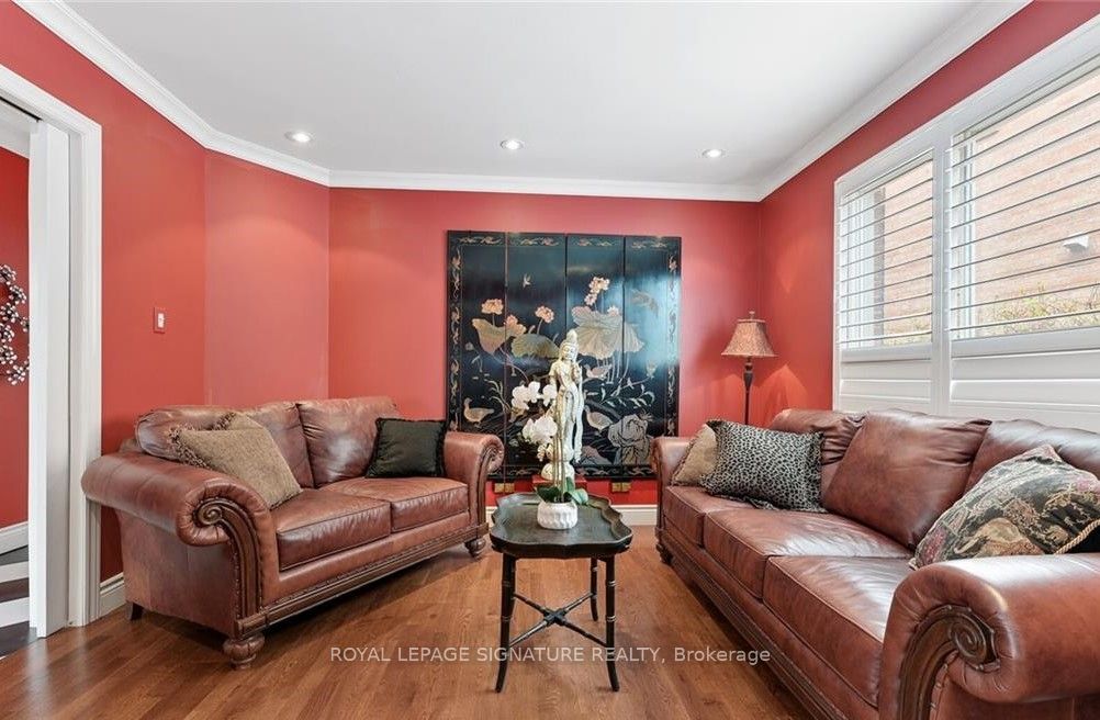 MLS #W12402271 image #16