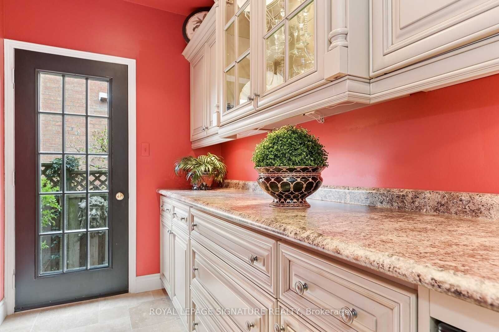 MLS #W12402271 image #7