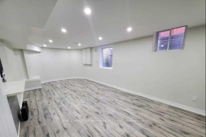 MLS #W12402292 image #4